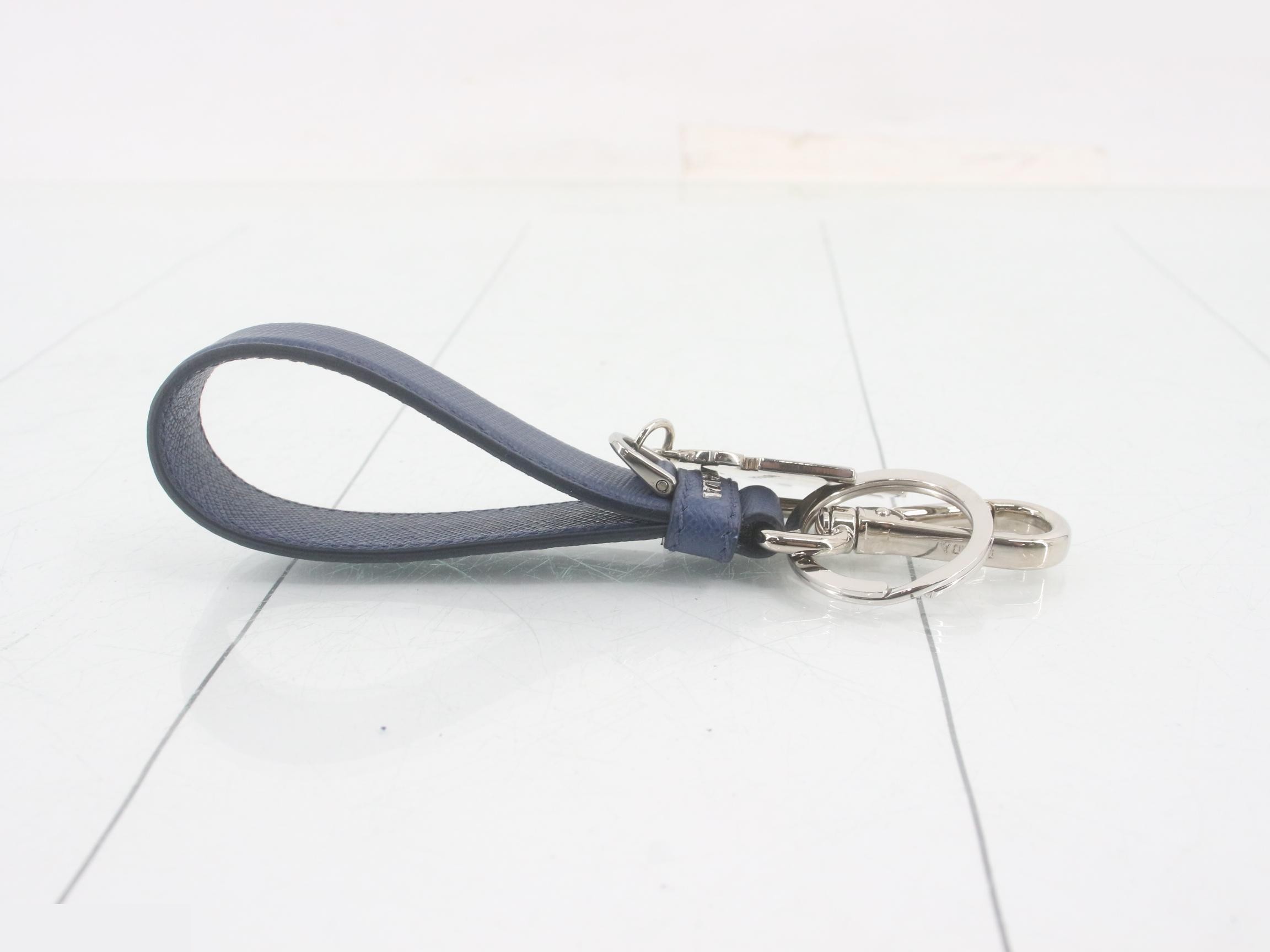 Other line: Small items, accessories, cell phone straps, keychains, robot, blue, with box. — view 3