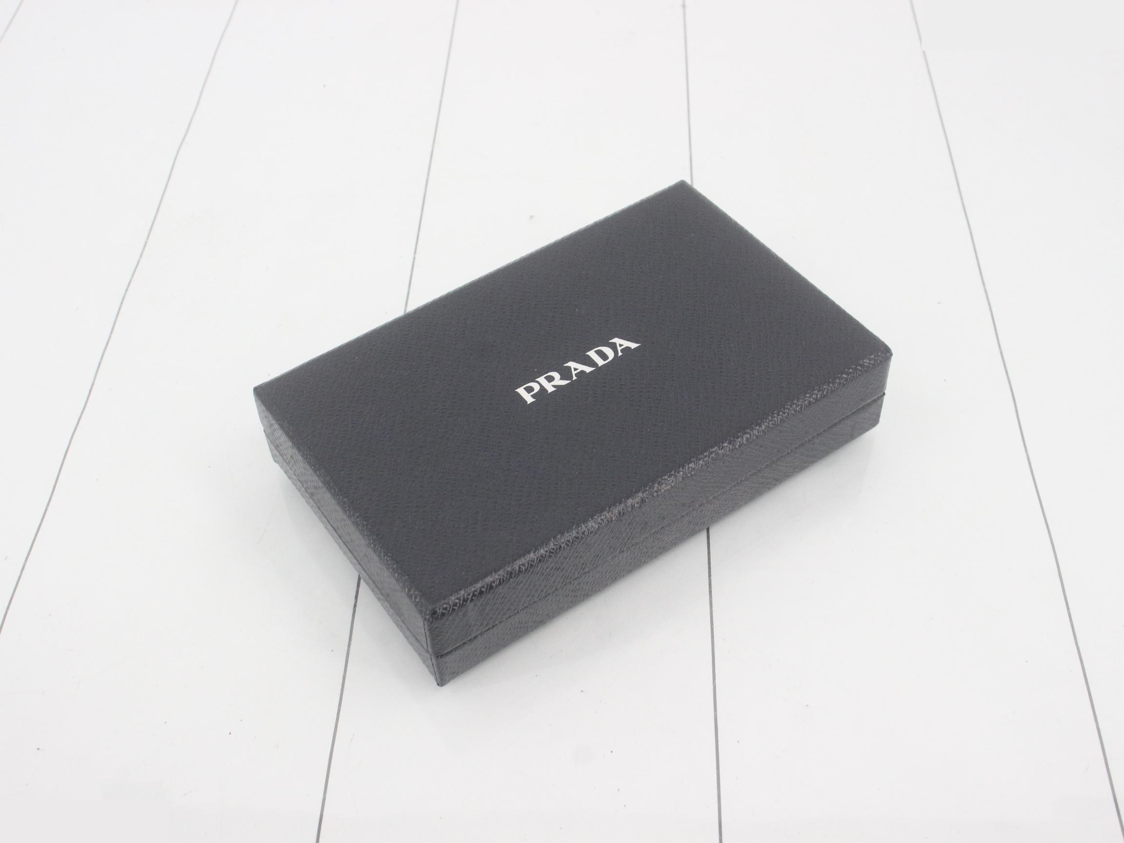 Other line: Small items, accessories, cell phone straps, keychains, robot, blue, with box. — view 4