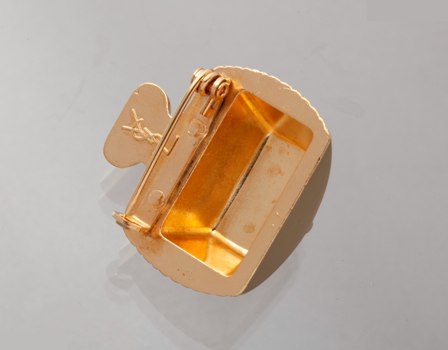 Other lines: Precious metals and brooches — view 3