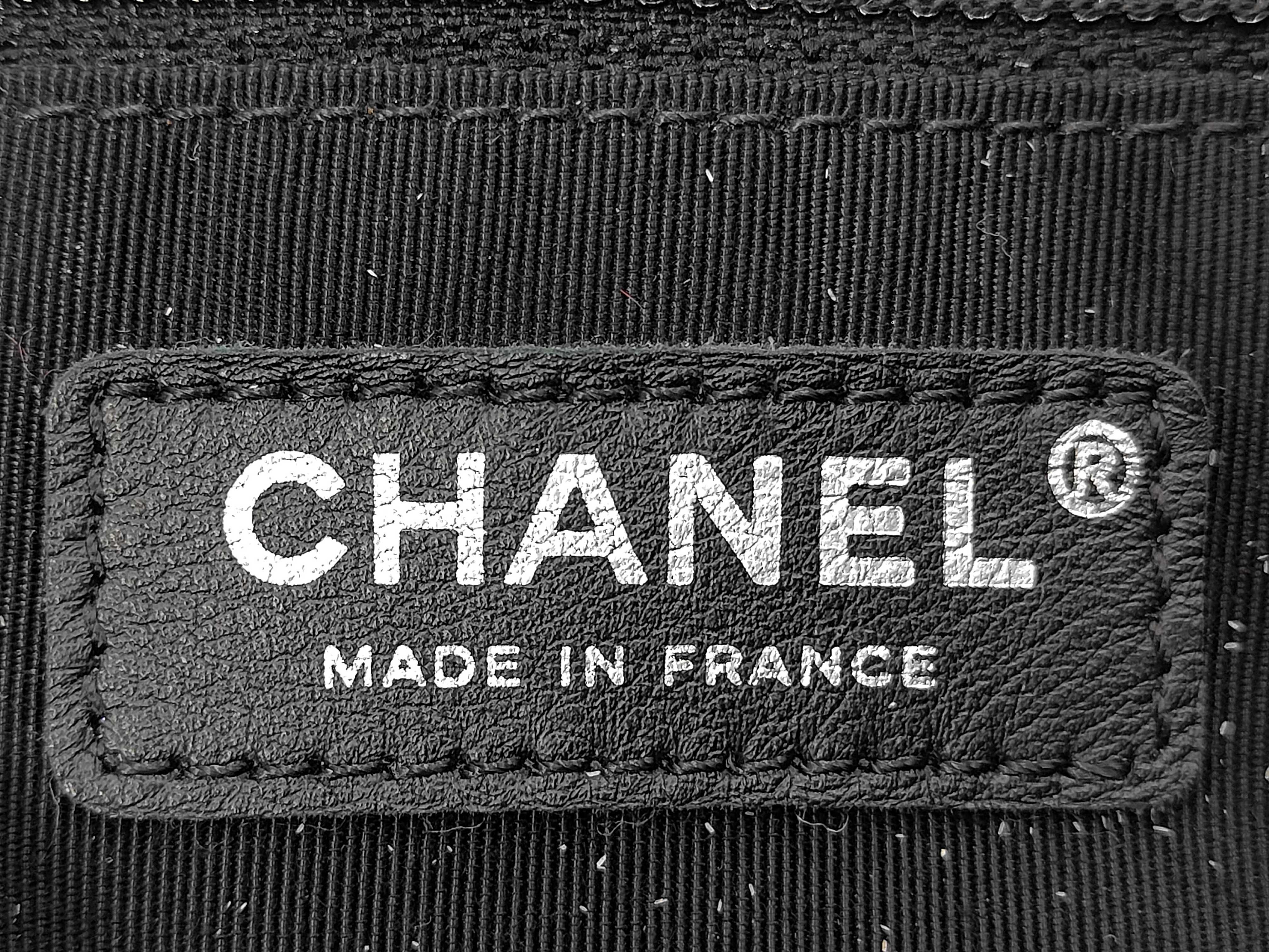 Matelassé Patent Chain Tote Bag 12874429 — view 13