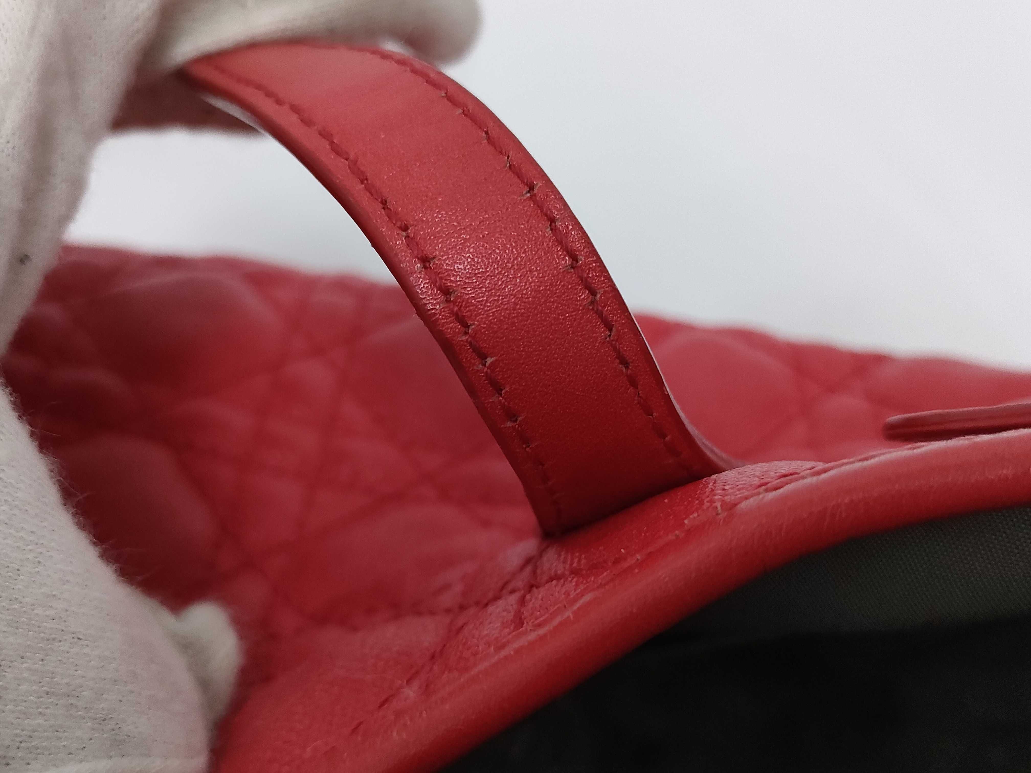 Cannage Berry Pink Handbag — view 7