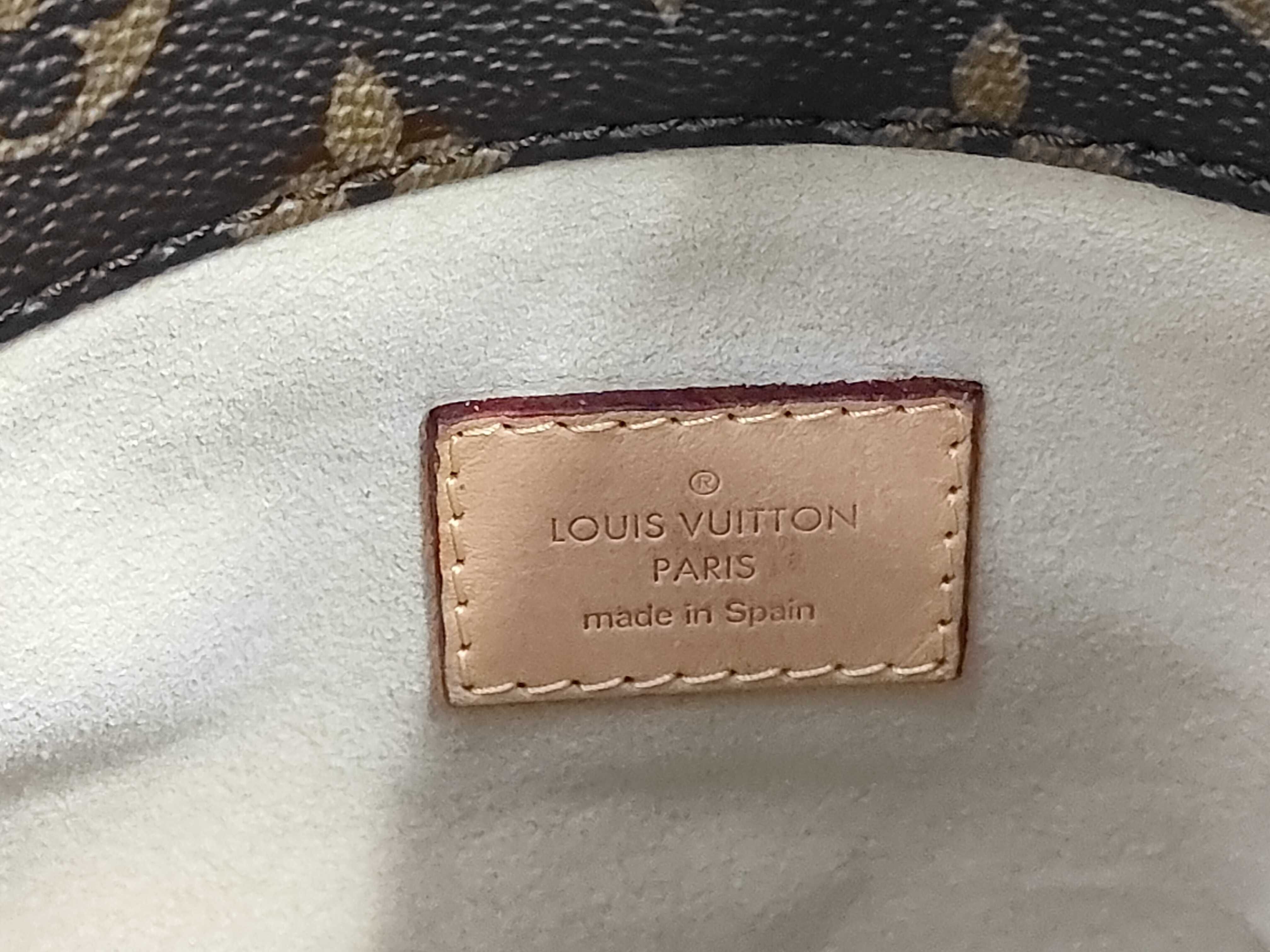 Monogram Artsy MM M40249 Tote Bag — view 9