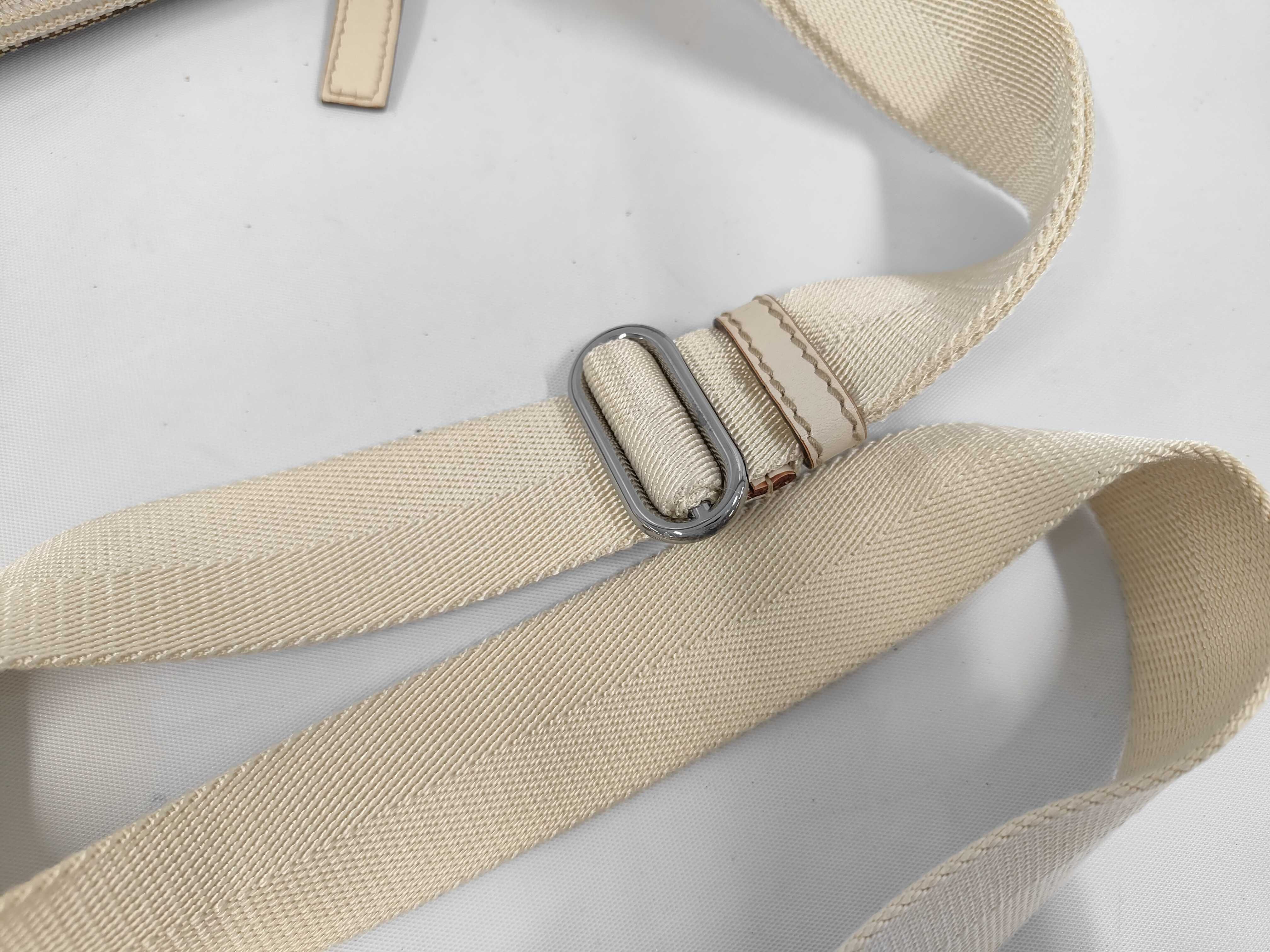 GG Canvas Shoulder Bag, Off-White, 145857 001013 — view 5