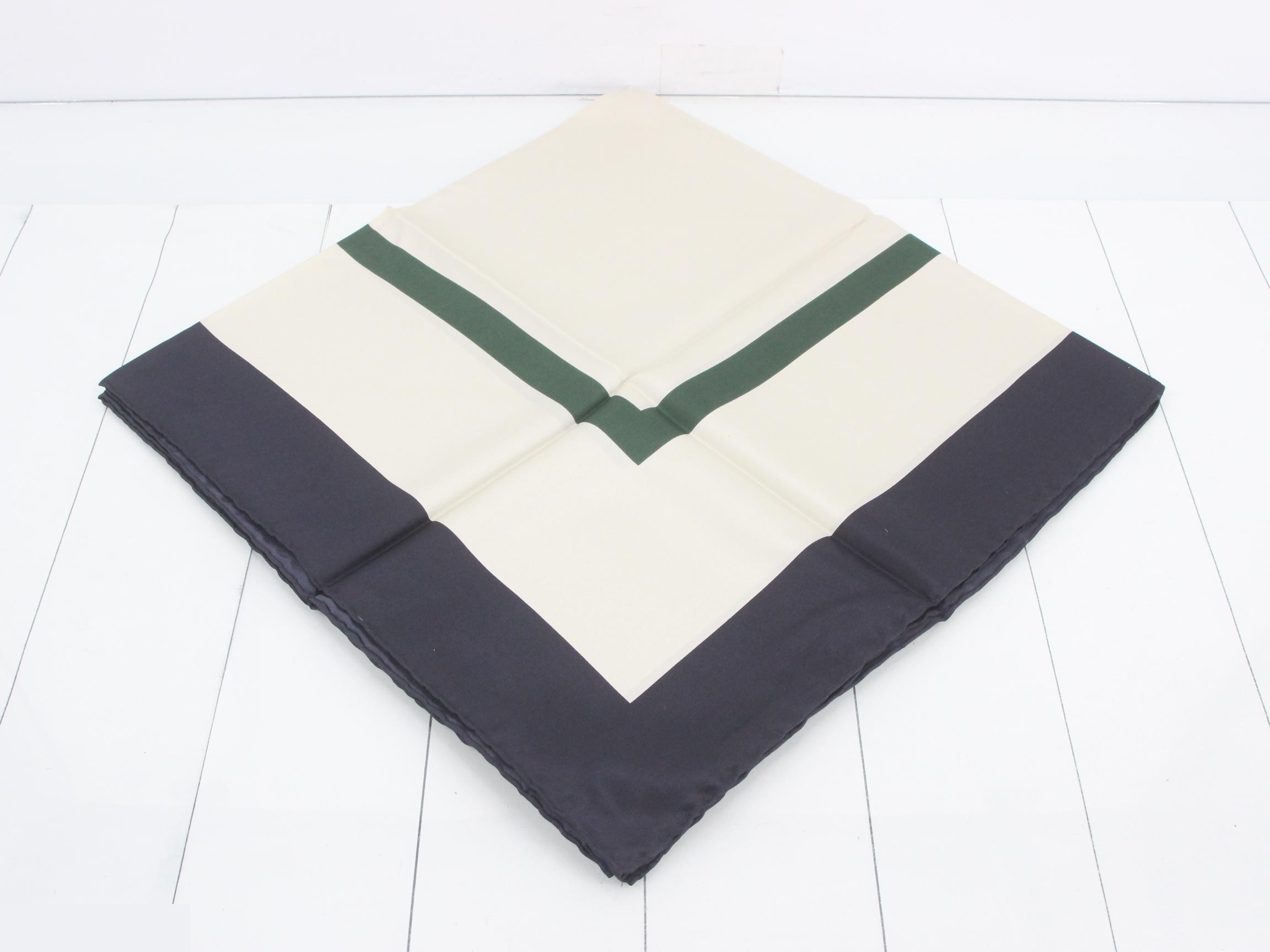 scarf — view 2