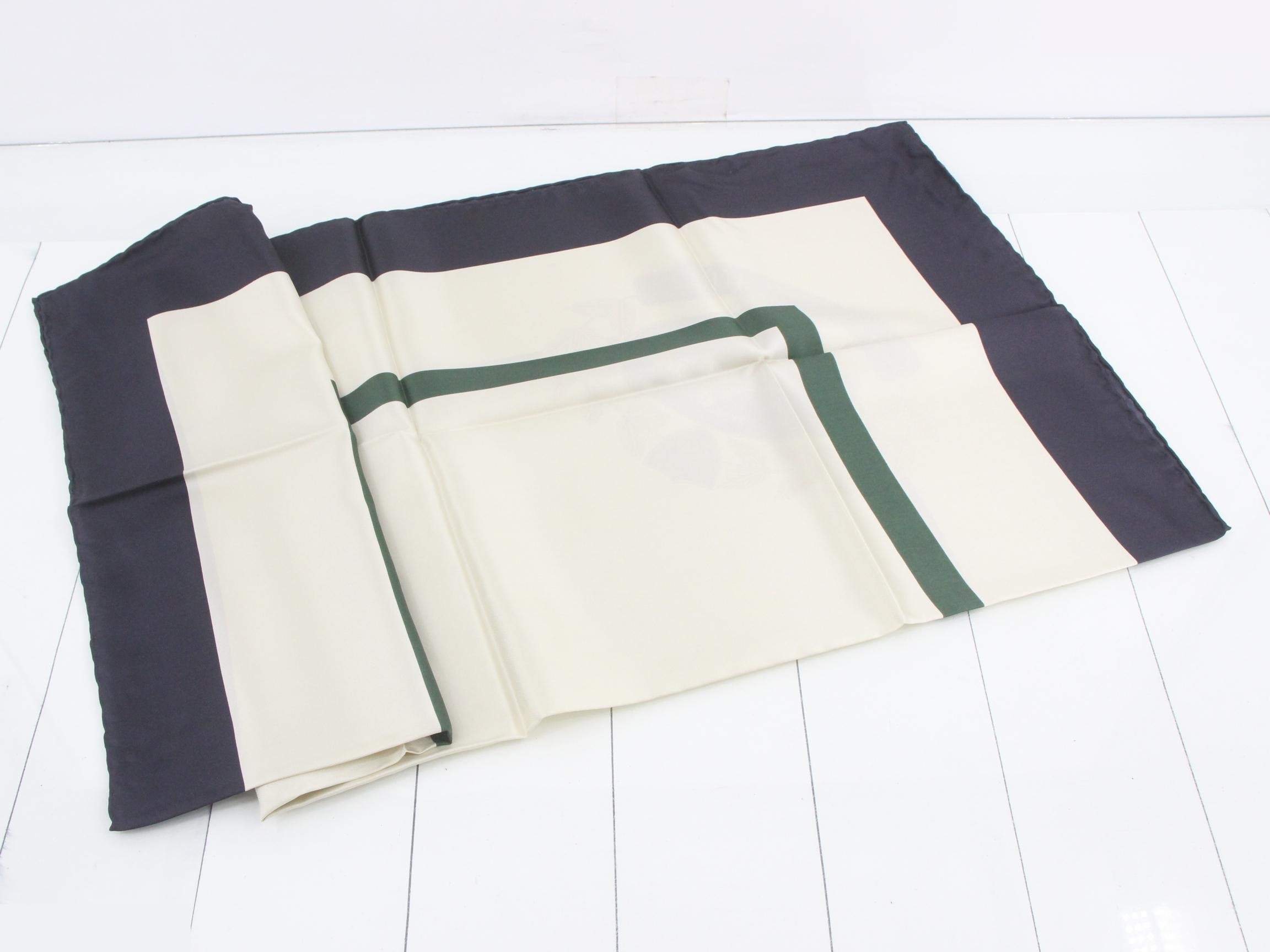 scarf — view 3