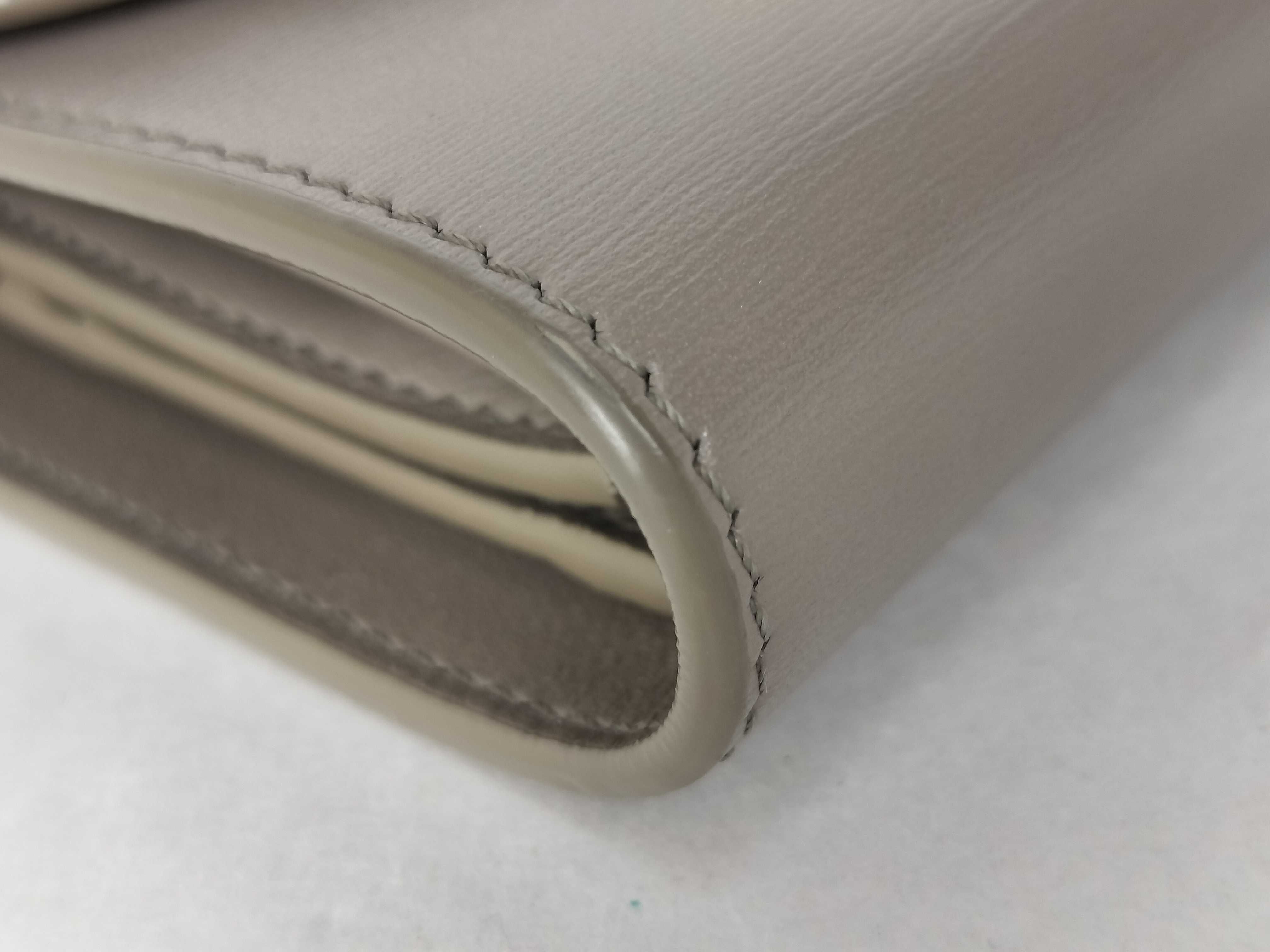 Triomphe Compact Wallet Tri-fold Wallet — view 4