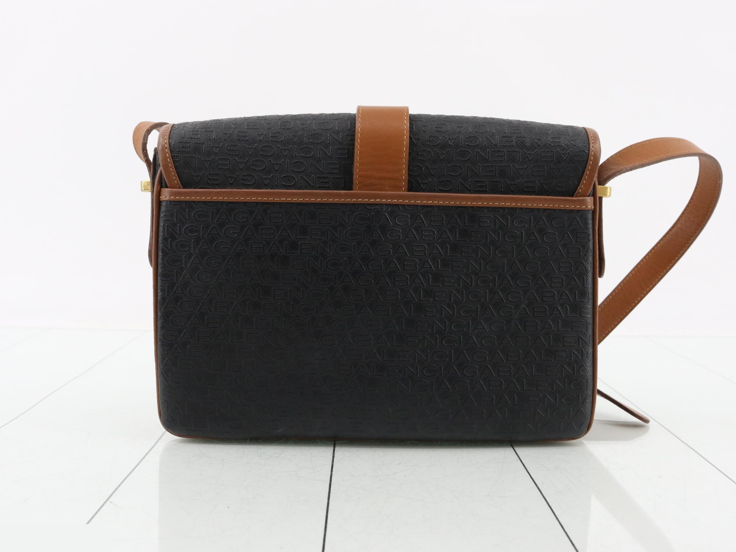 All-over pattern, BB hardware, PVC — view 2
