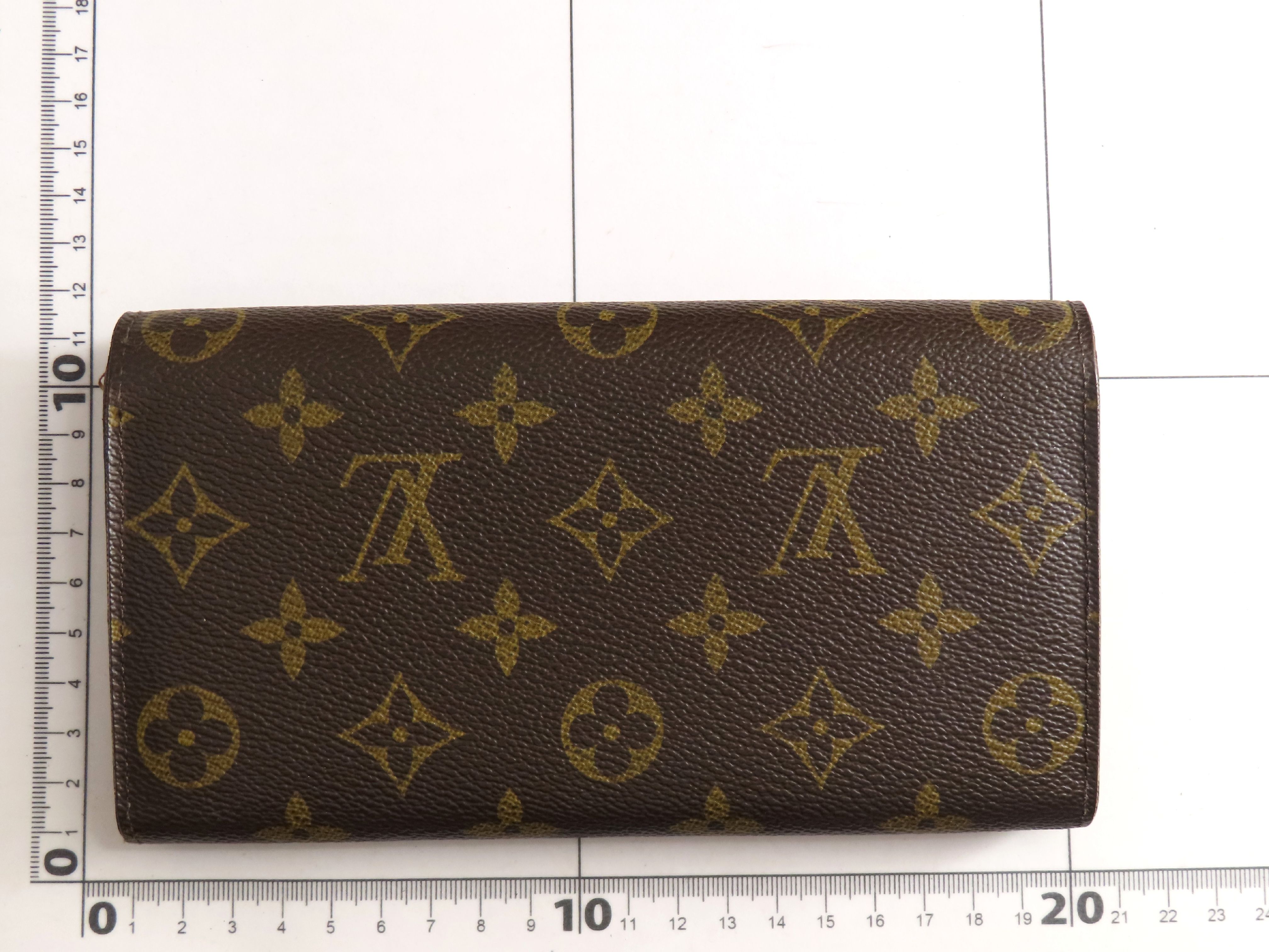 Monogram M61734 Portefeuille Sarah Long Wallet — view 2