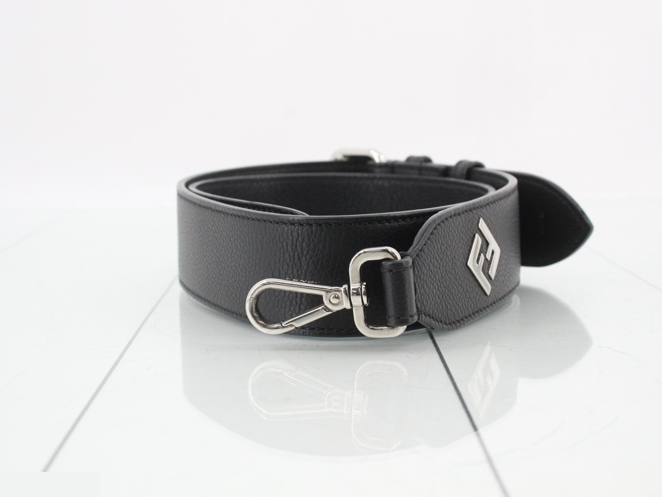 Other line: Small items, accessories, shoulder strap, black, with dust bag. — view 2