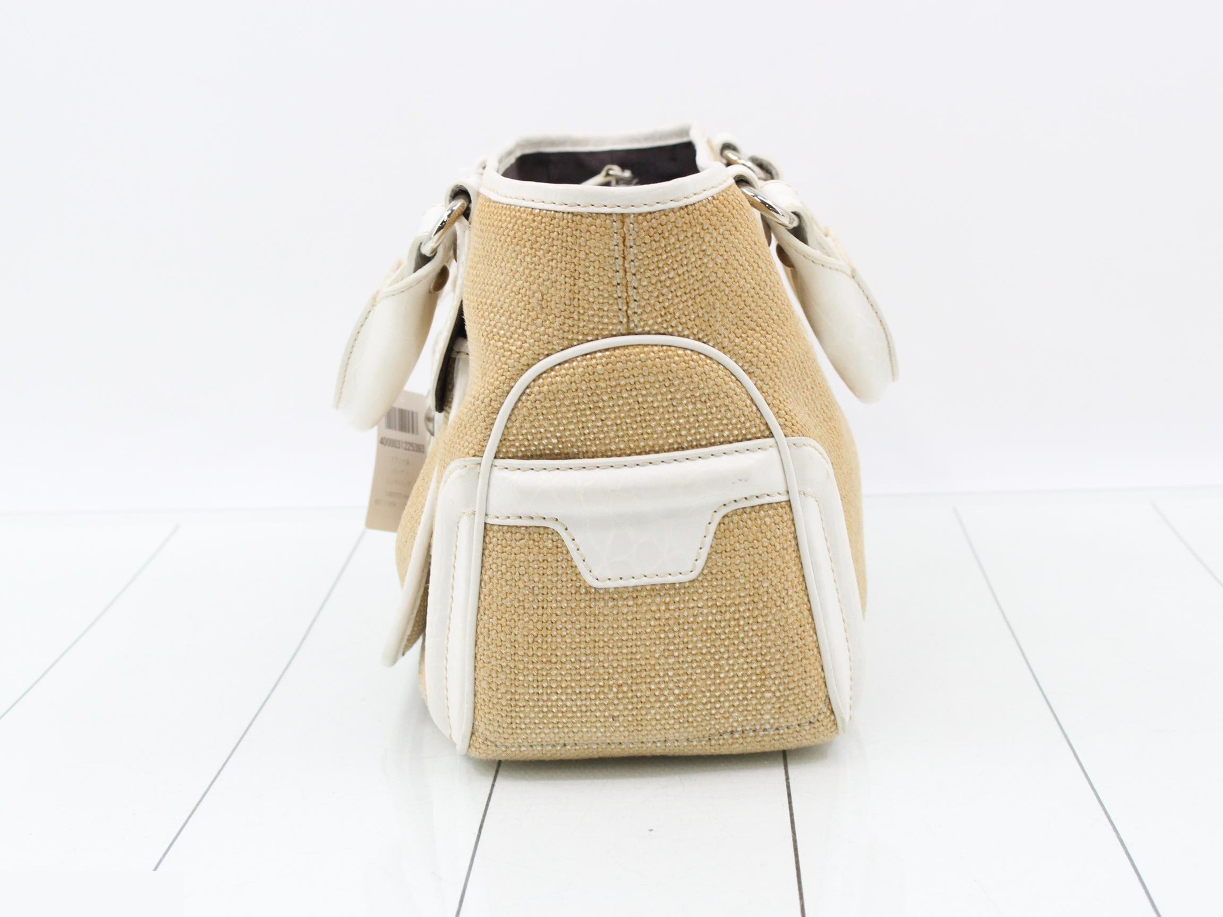 handbag — view 3