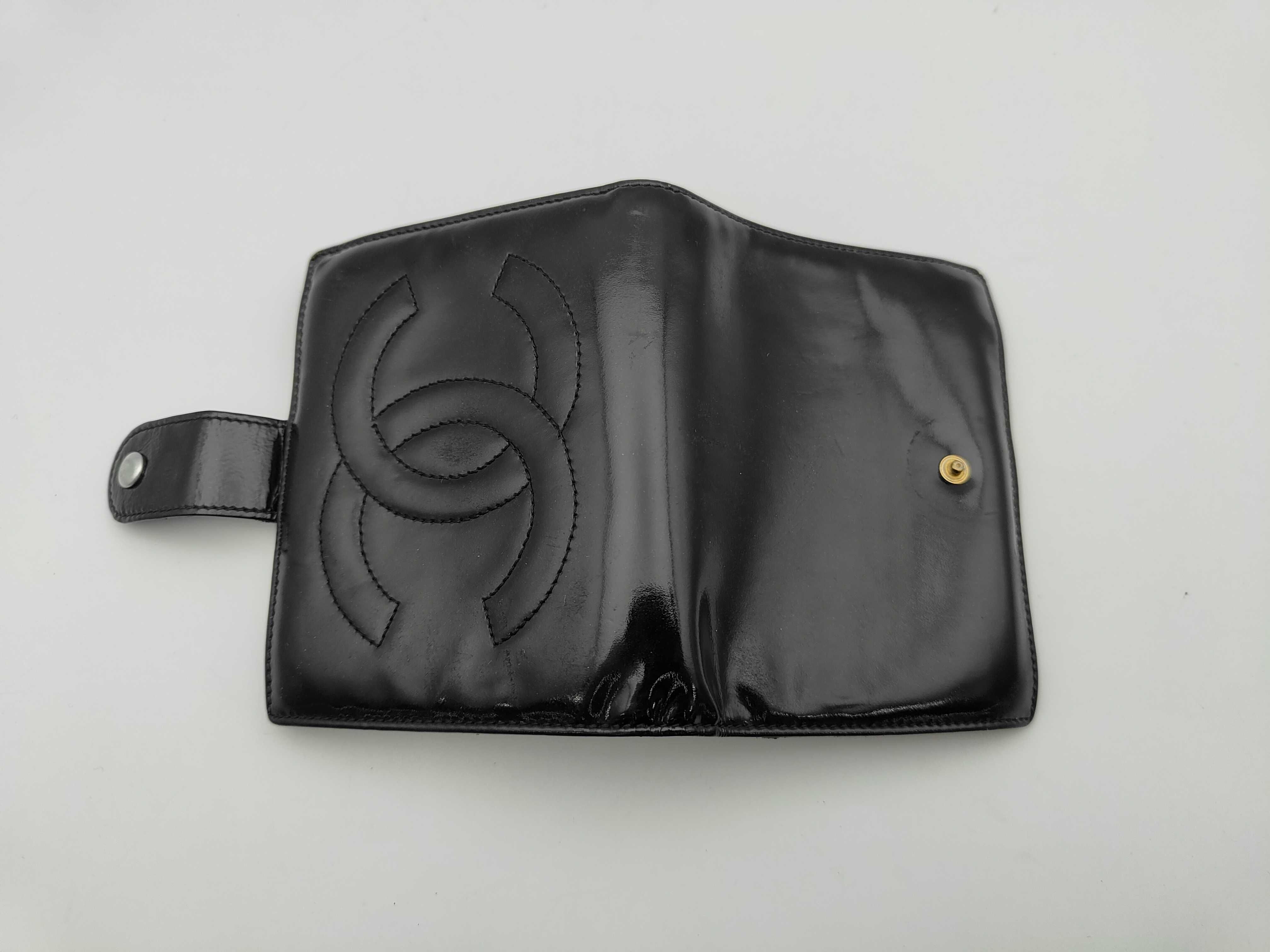 Coco Mark Leather Bi-fold Wallet (with seal, serial number 3) — view 4