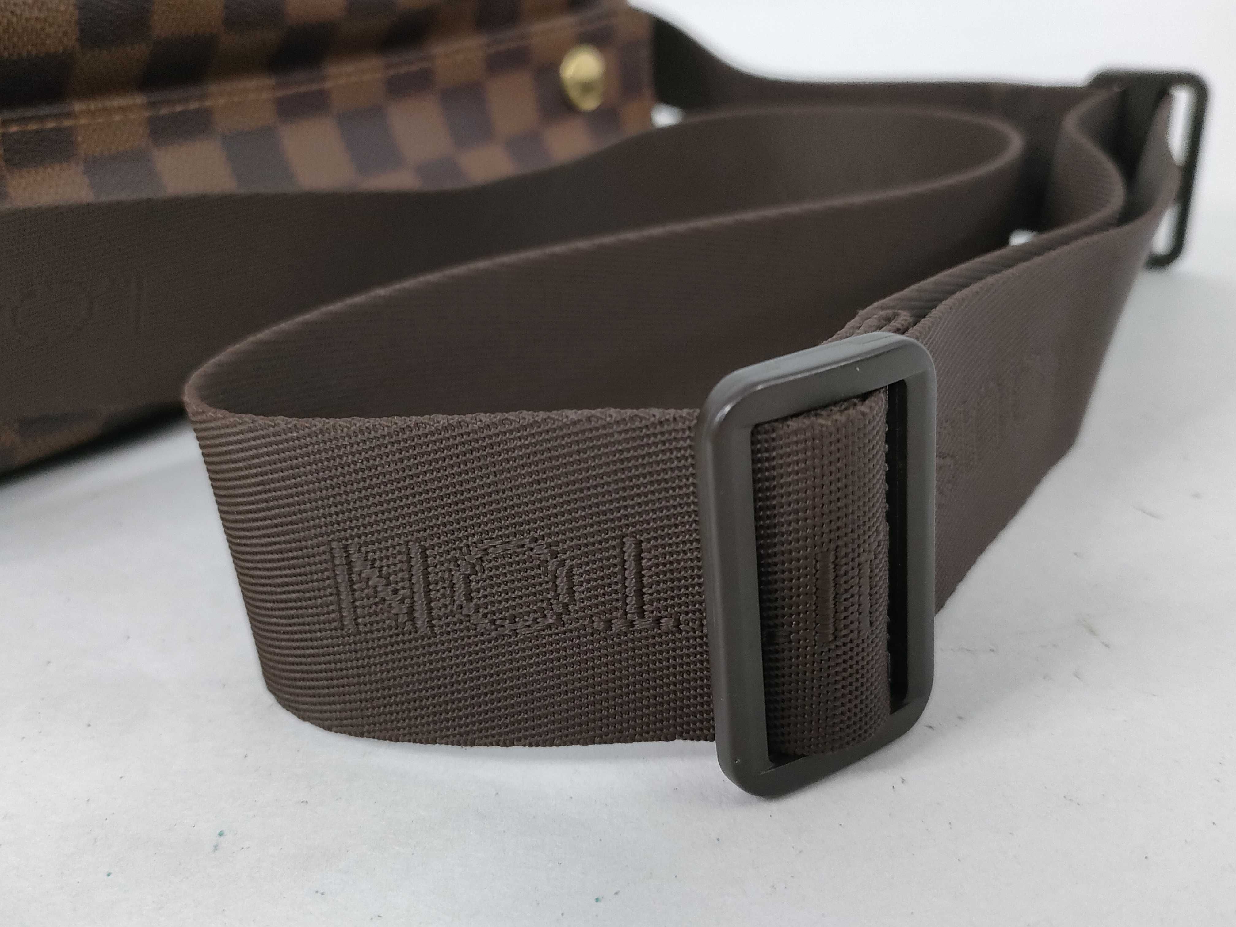 Damier Louis Vuitton Damier Shoulder Bag — view 4