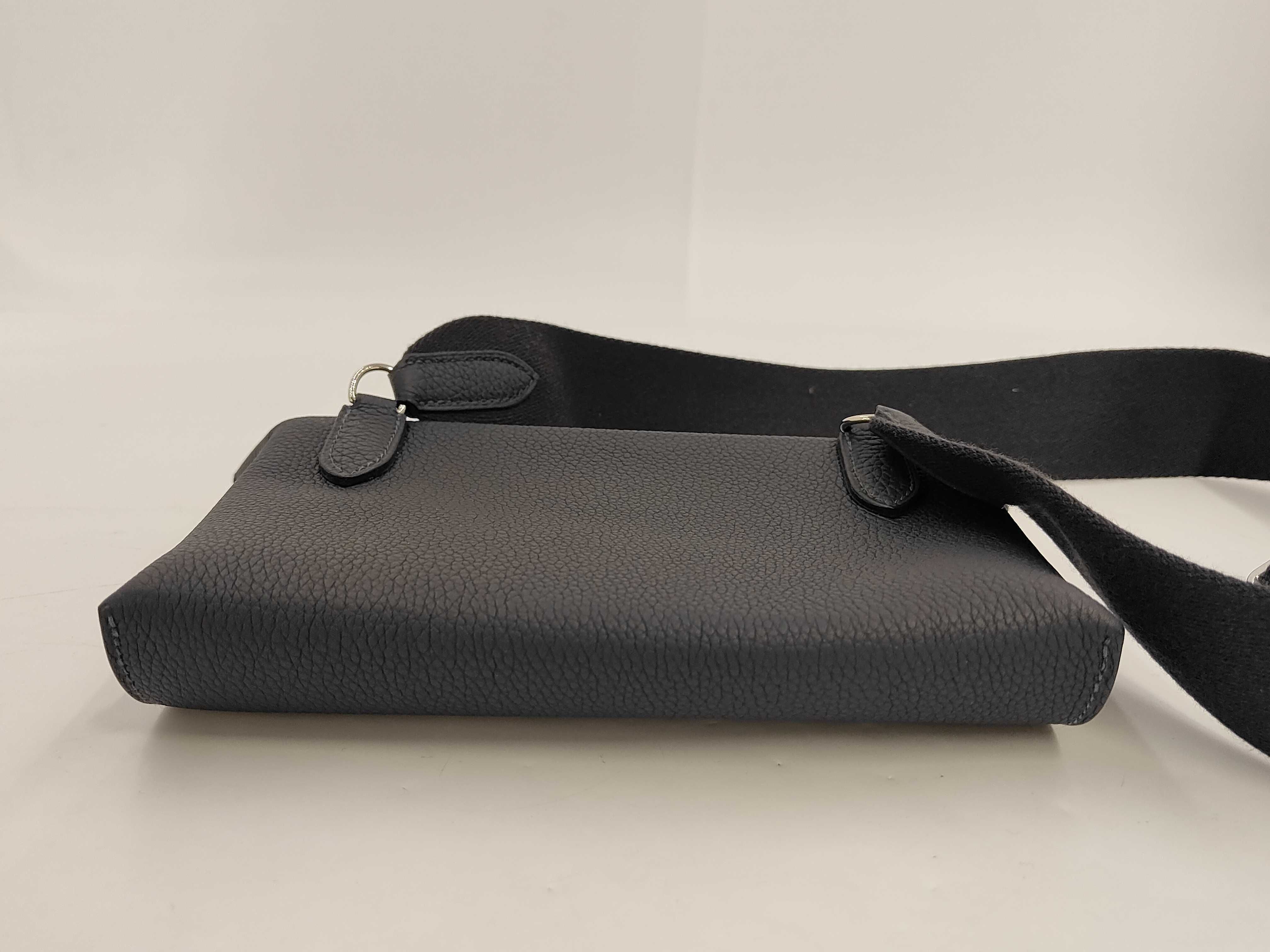 Vide Poche Black Silver Hardware Shoulder Bag — view 4