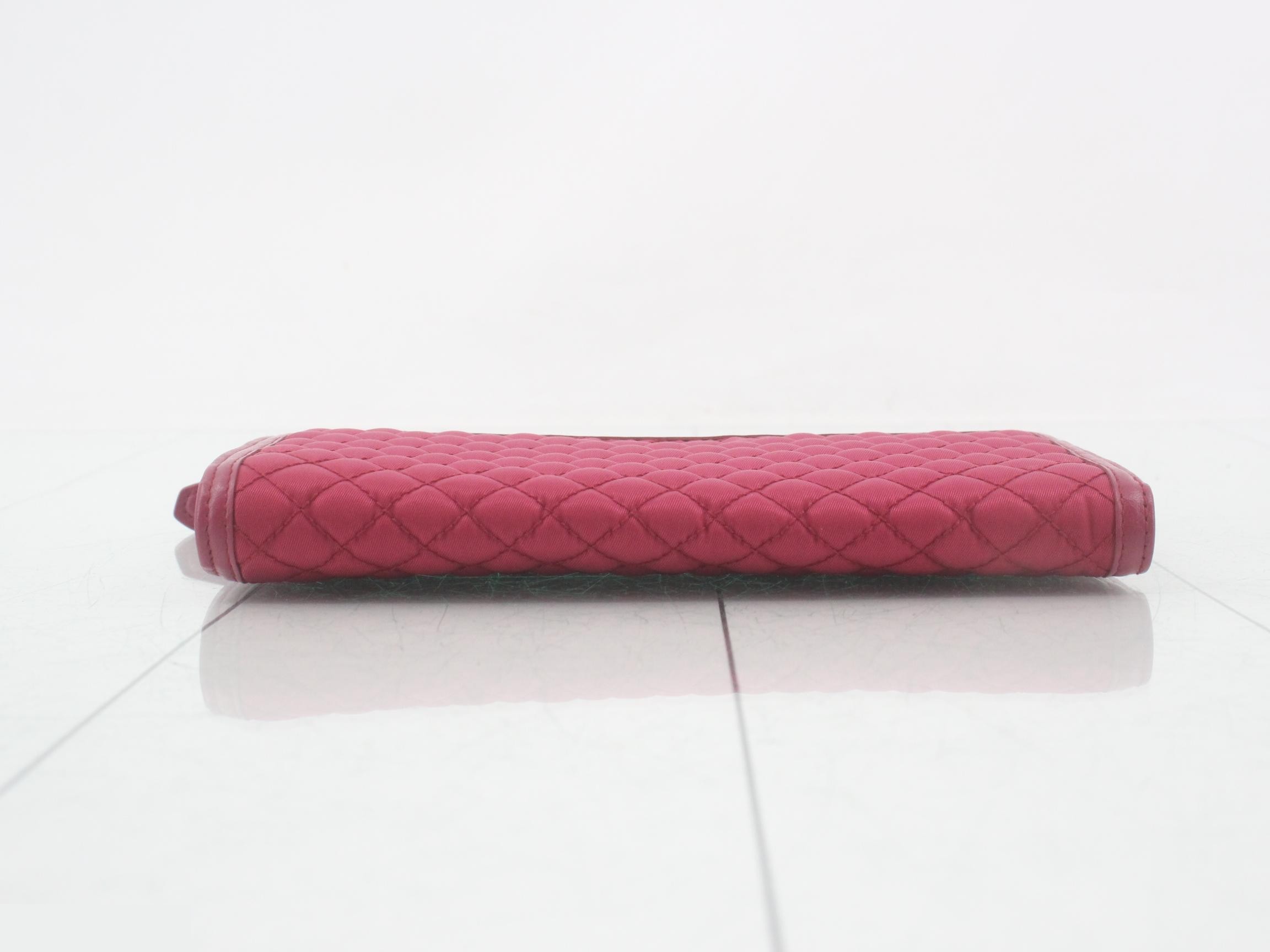 L-shaped wallet — view 3