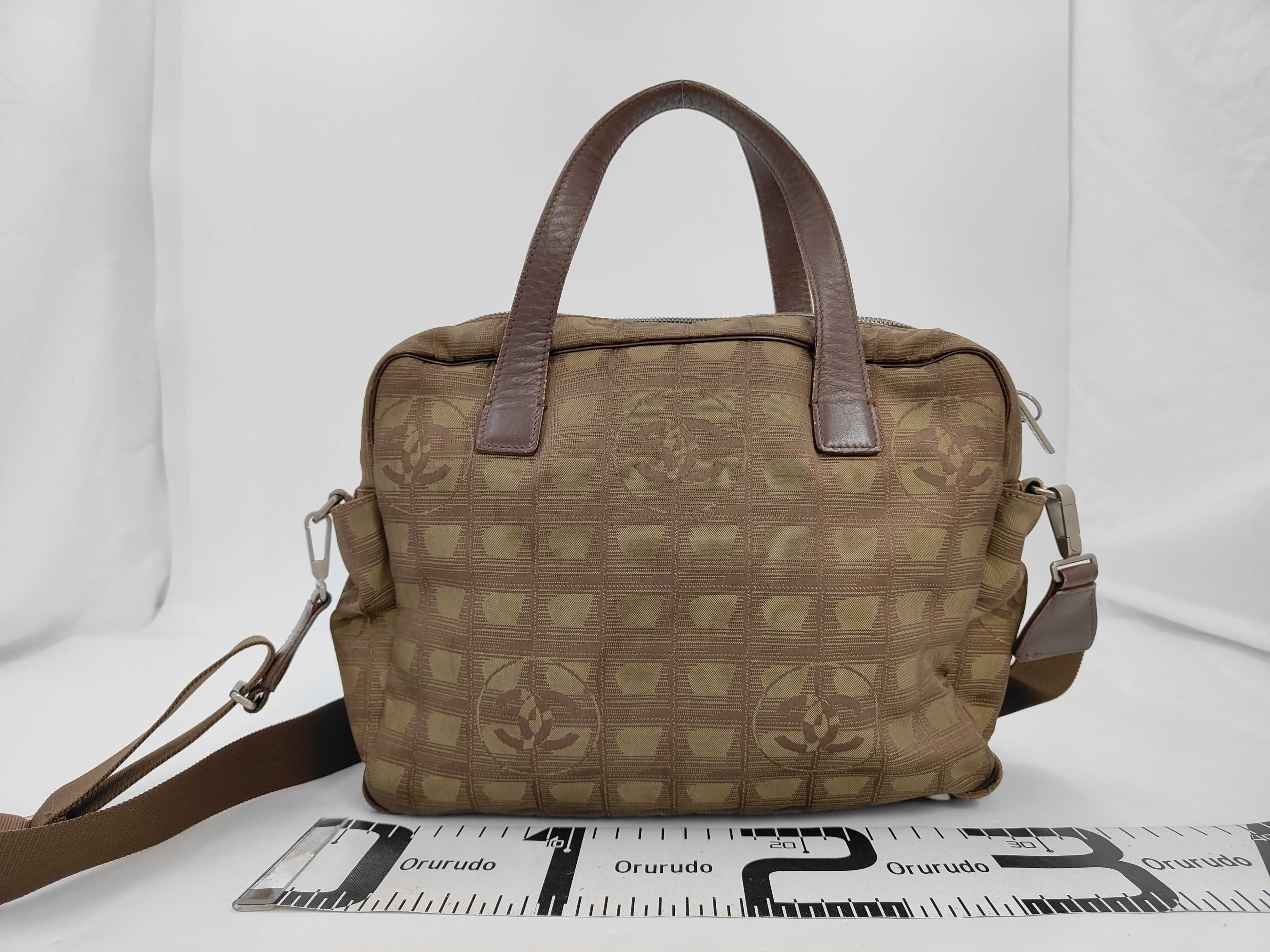 KR - New Travel Line Nylon Shoulder Bag Brown x Khaki — view 2