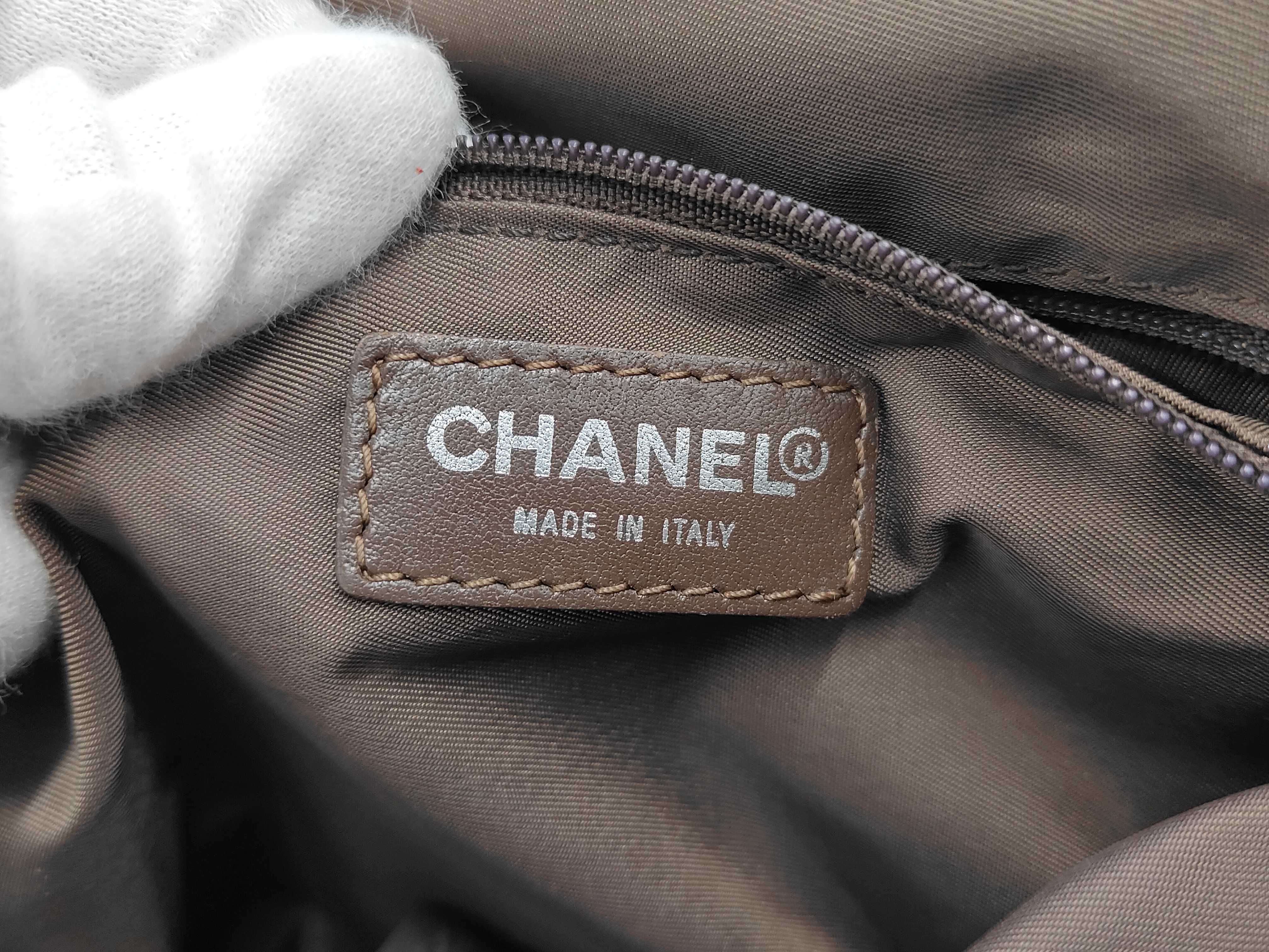 KR - New Travel Line Nylon Shoulder Bag Brown x Khaki — view 11