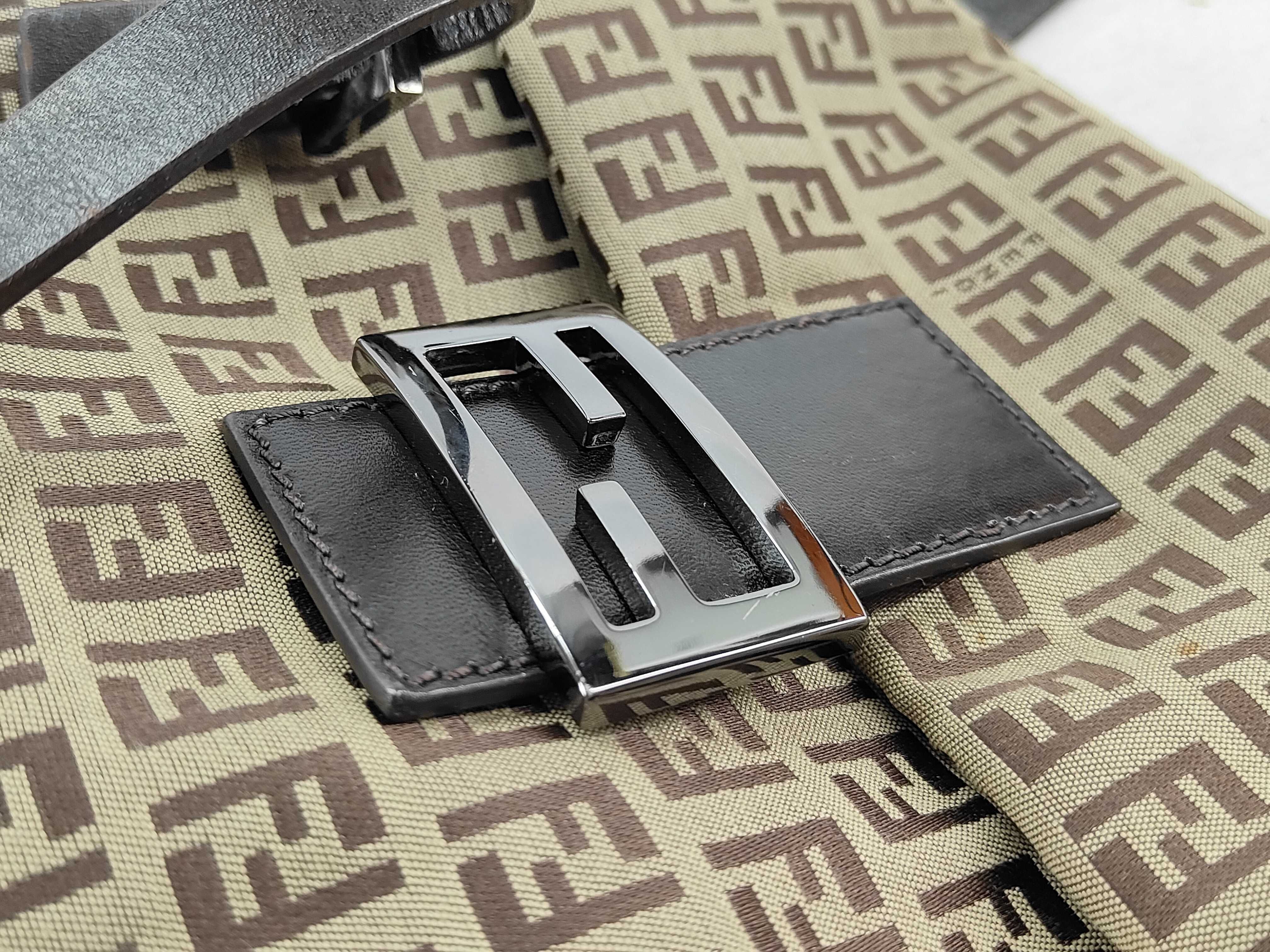 shoulder bag with Zucca pattern — view 10