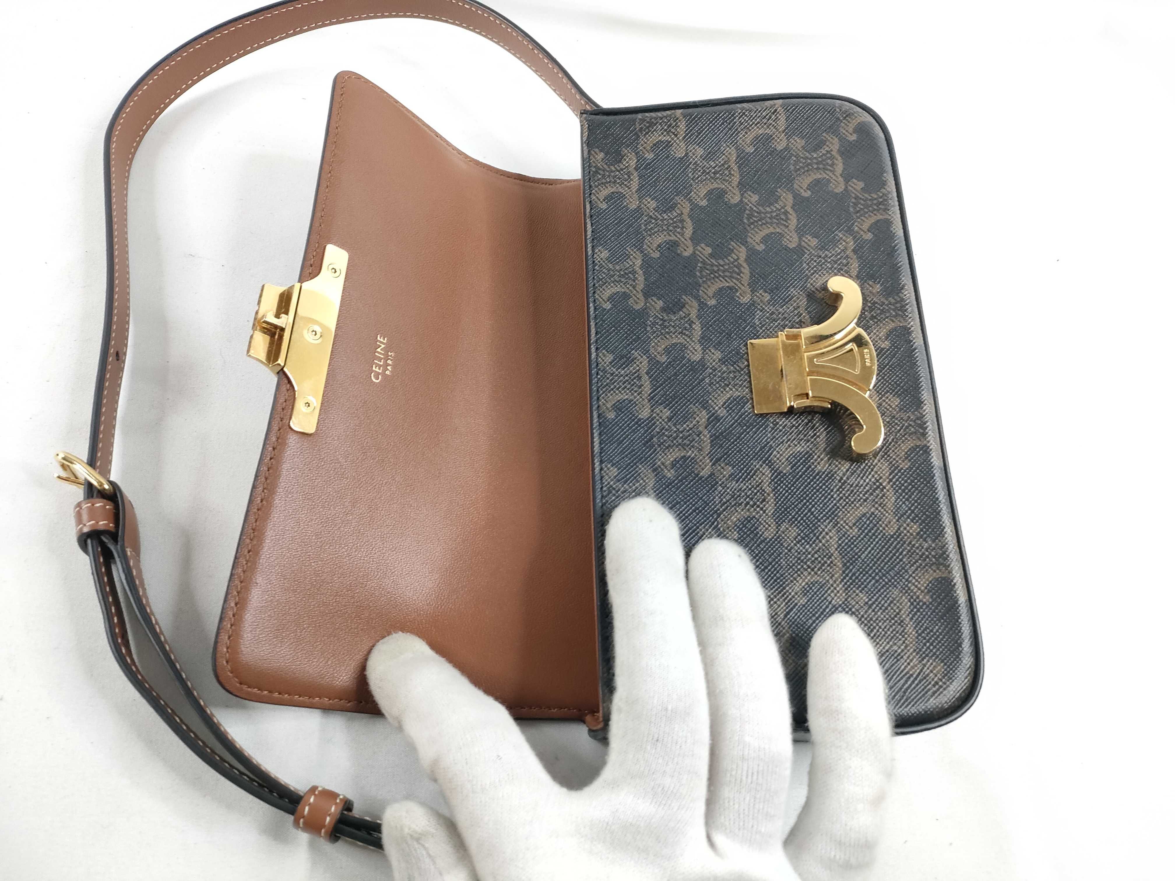 Triomphe Claude Shoulder Bag — view 9