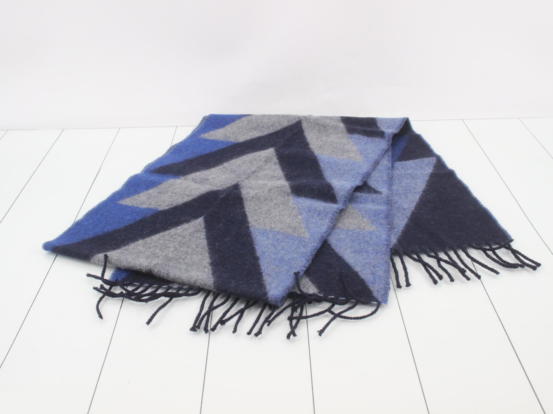 Echarpe Infinite V Muffler — view 3