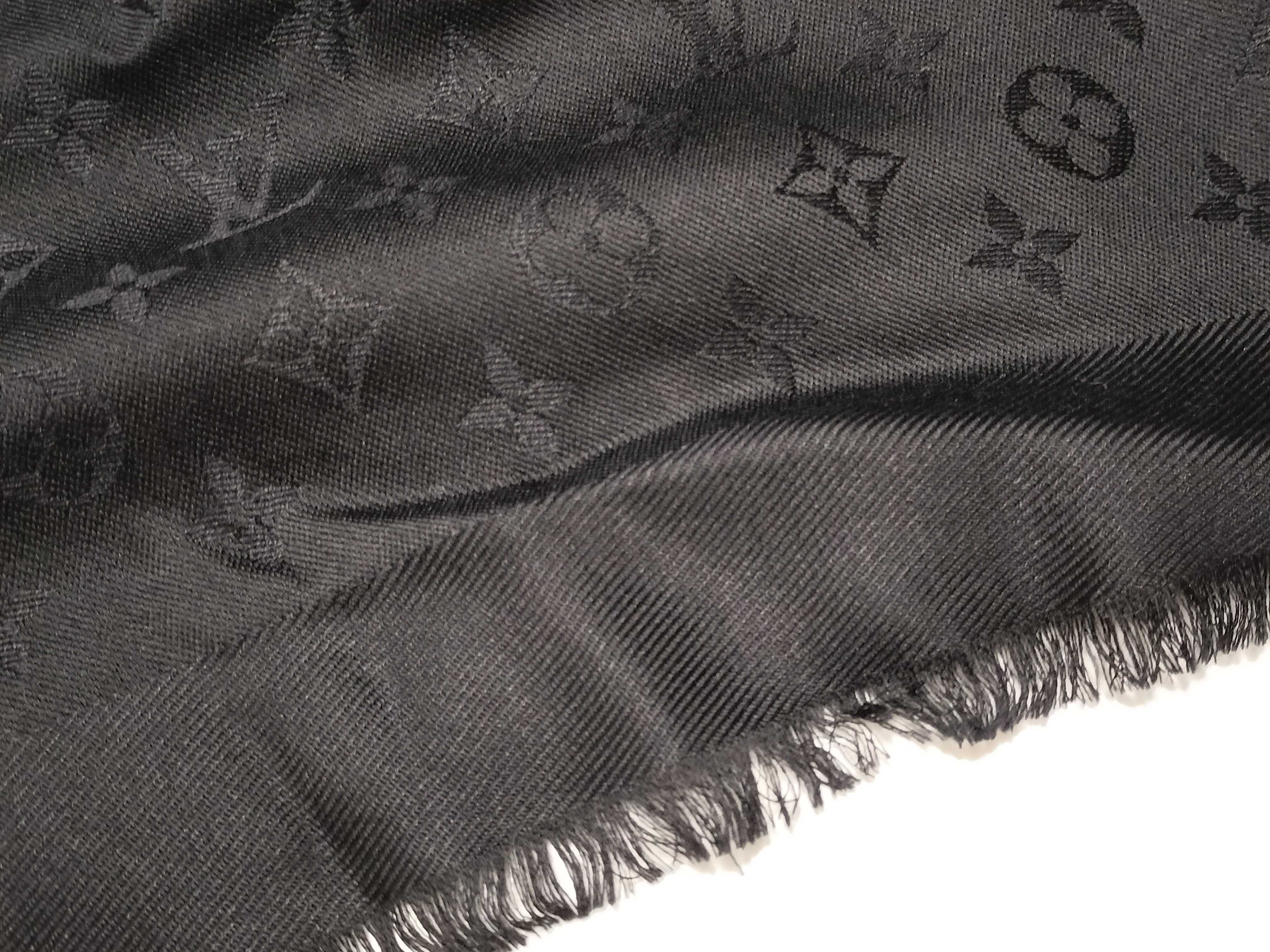 Monogram Stole M71329 (with tag) Other accessories — view 12