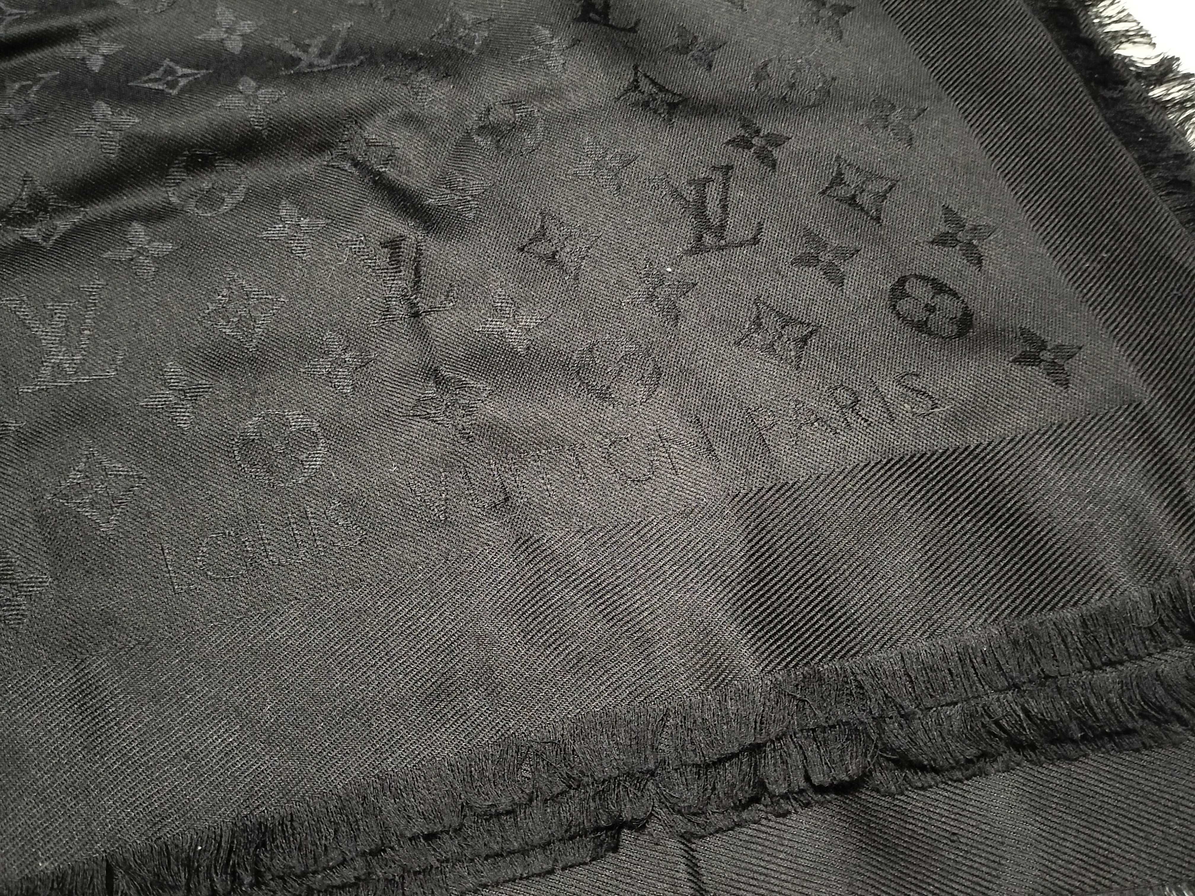 Monogram Stole M71329 (with tag) Other accessories — view 4
