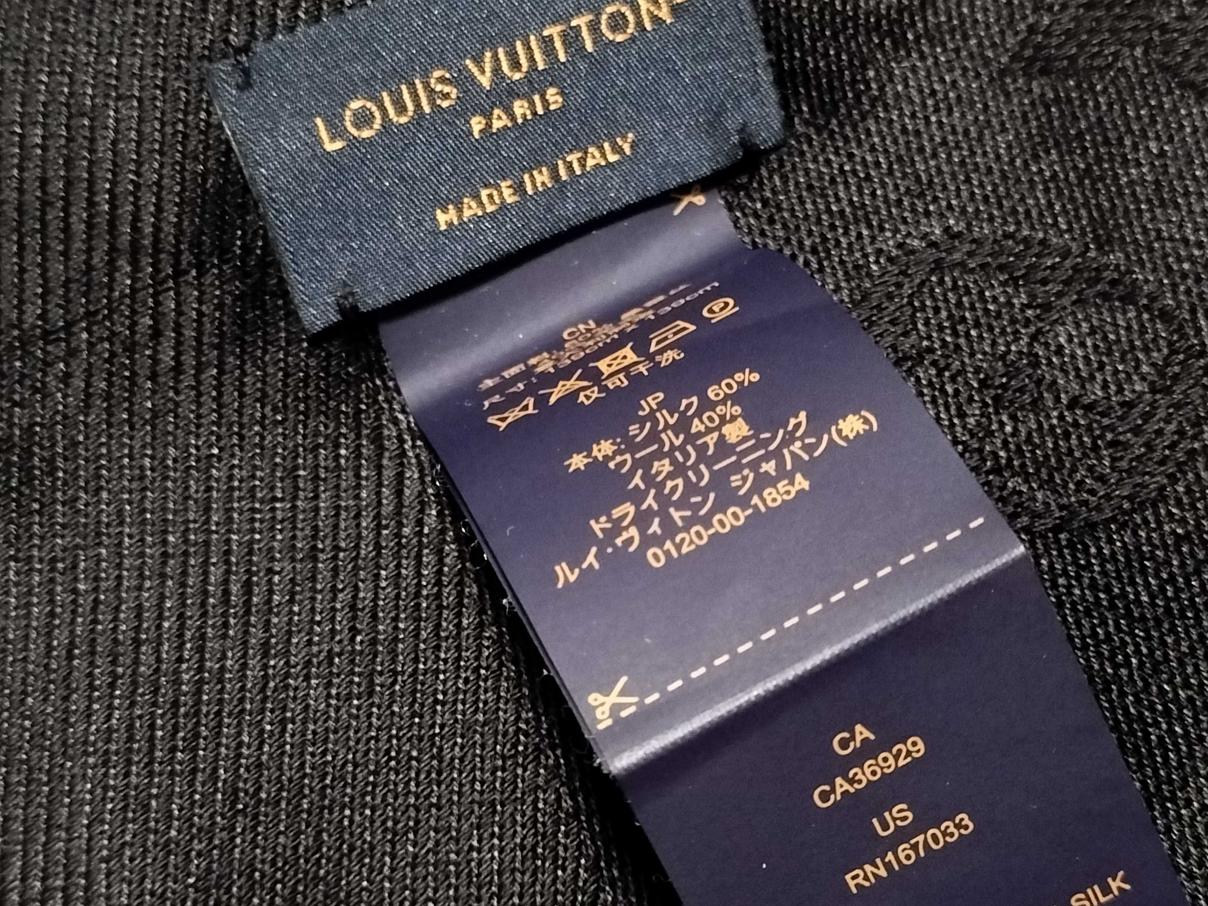 Monogram Stole M71329 (with tag) Other accessories — view 6