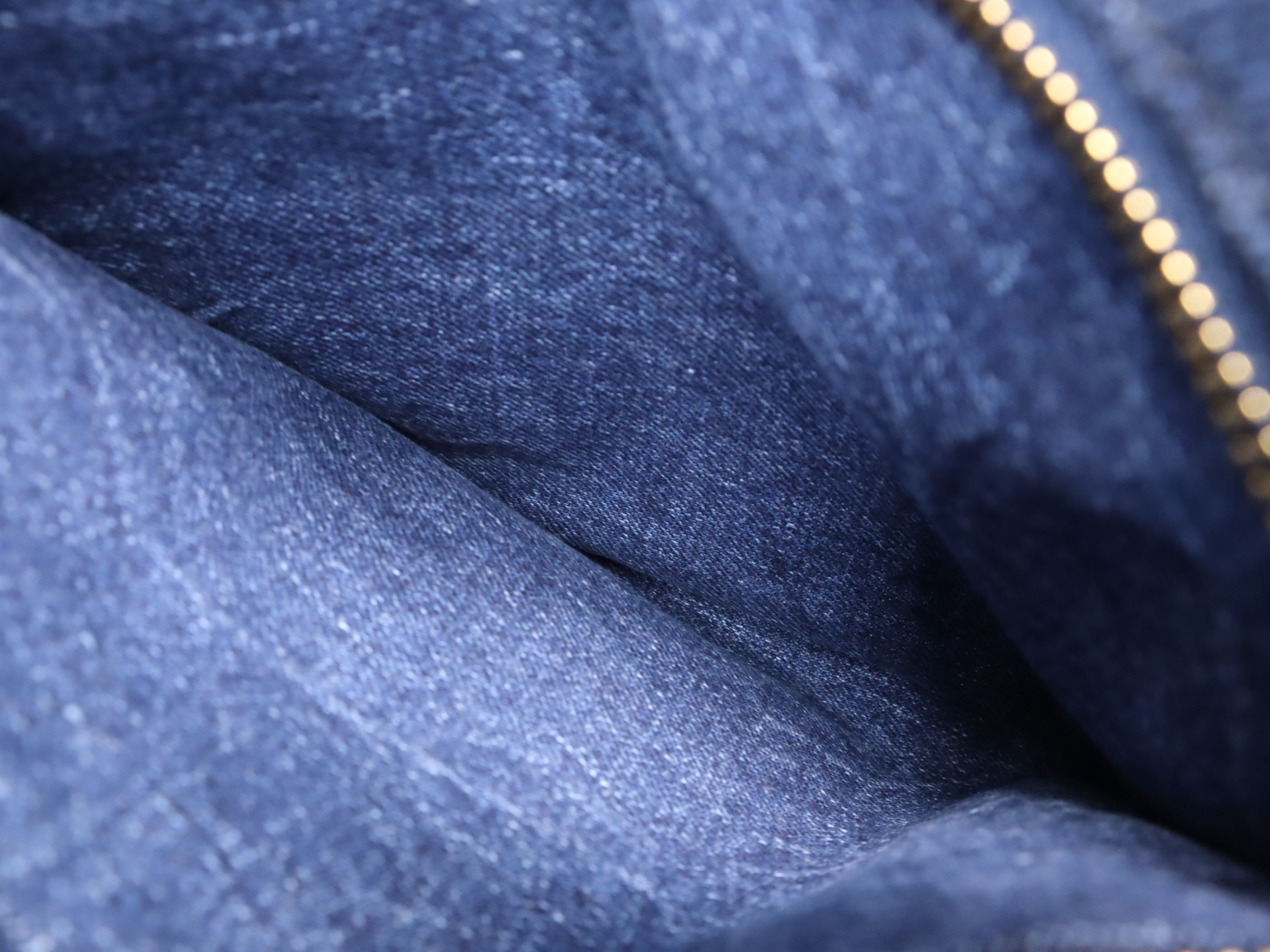 B2642B Denim 2-Way Tote Bag, Canapa Blue, with Shoulder Strap and Dust Bag. — view 11