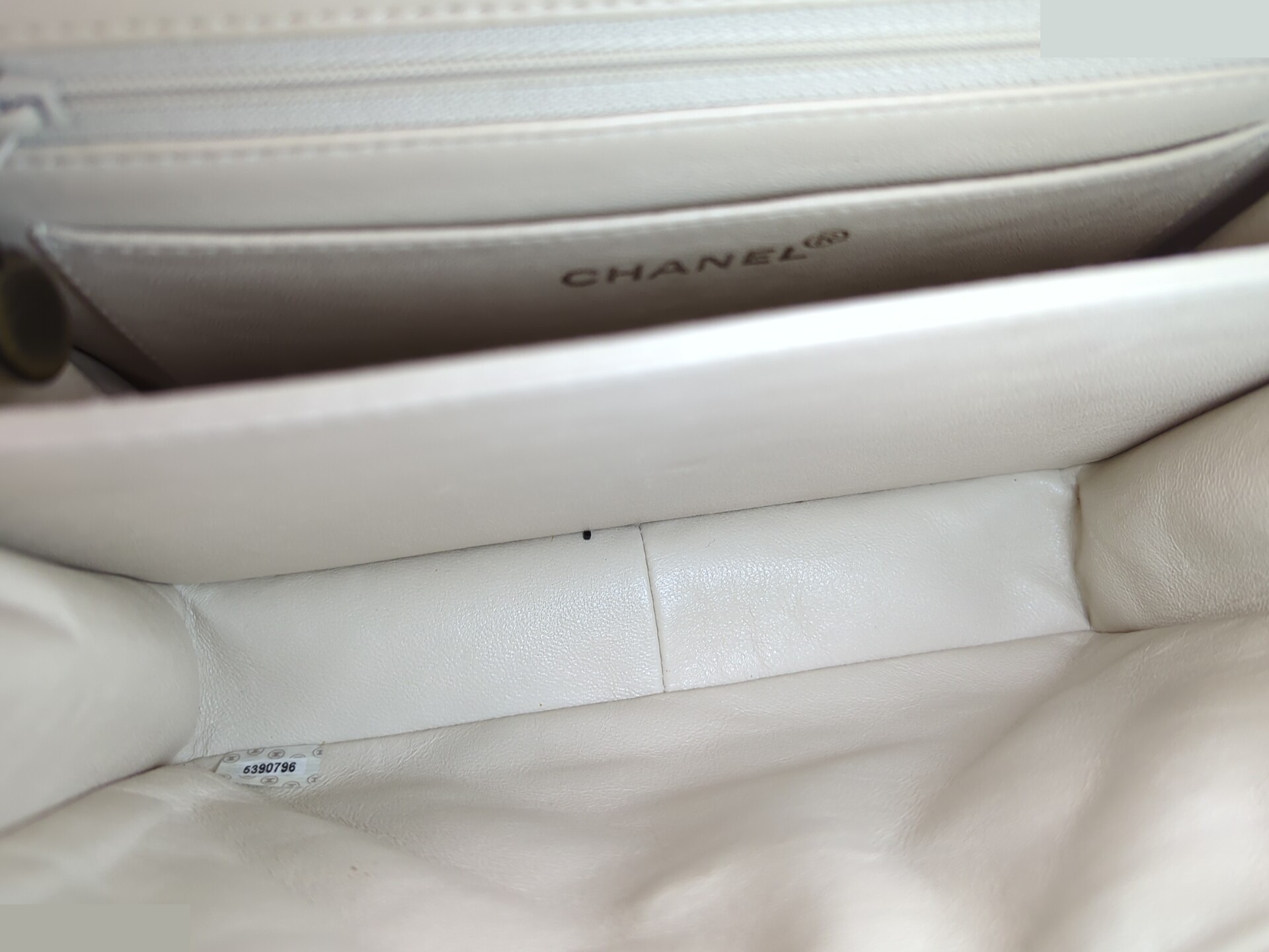 Matelassé (bag) — view 7