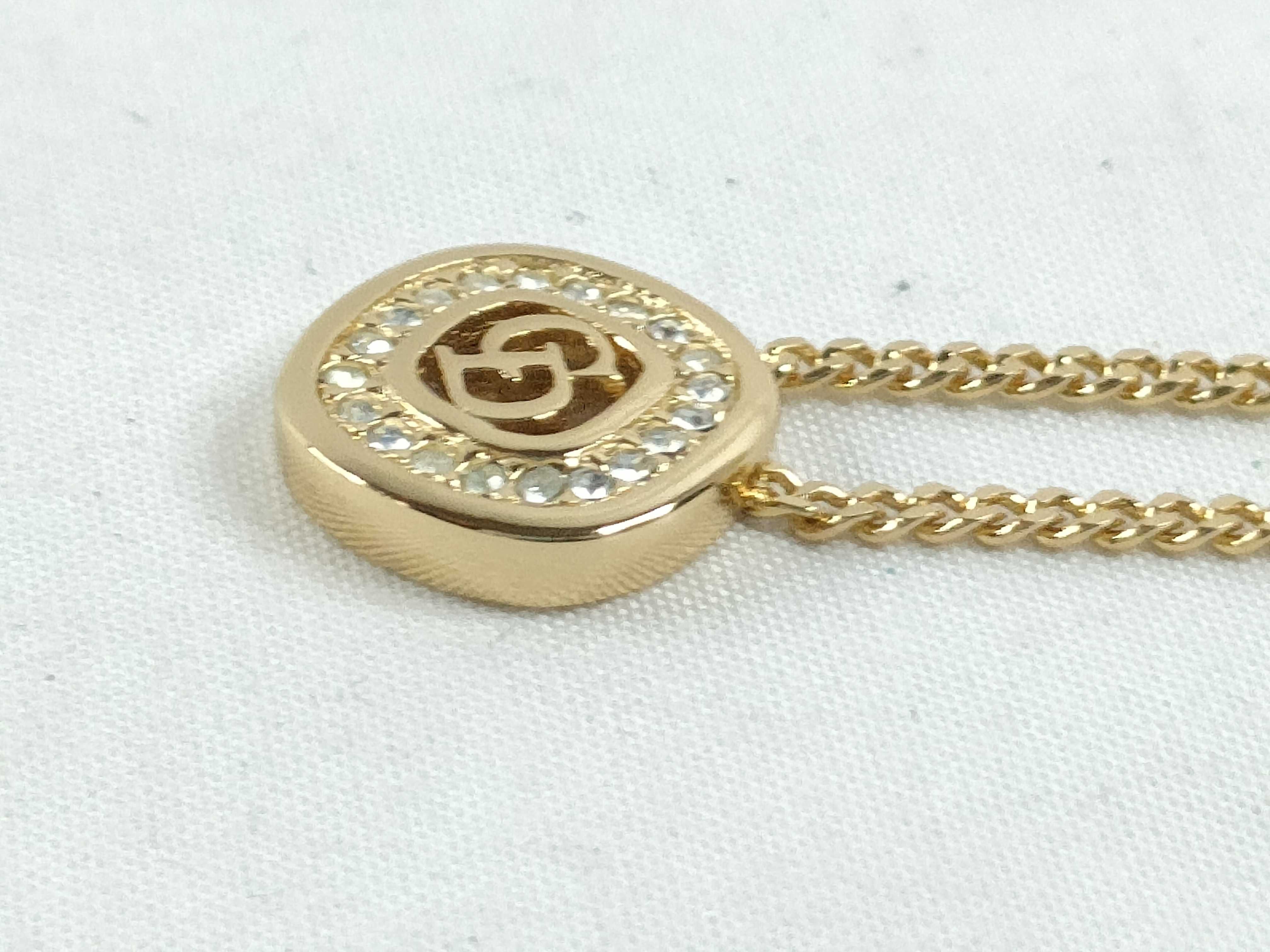 necklace — view 3
