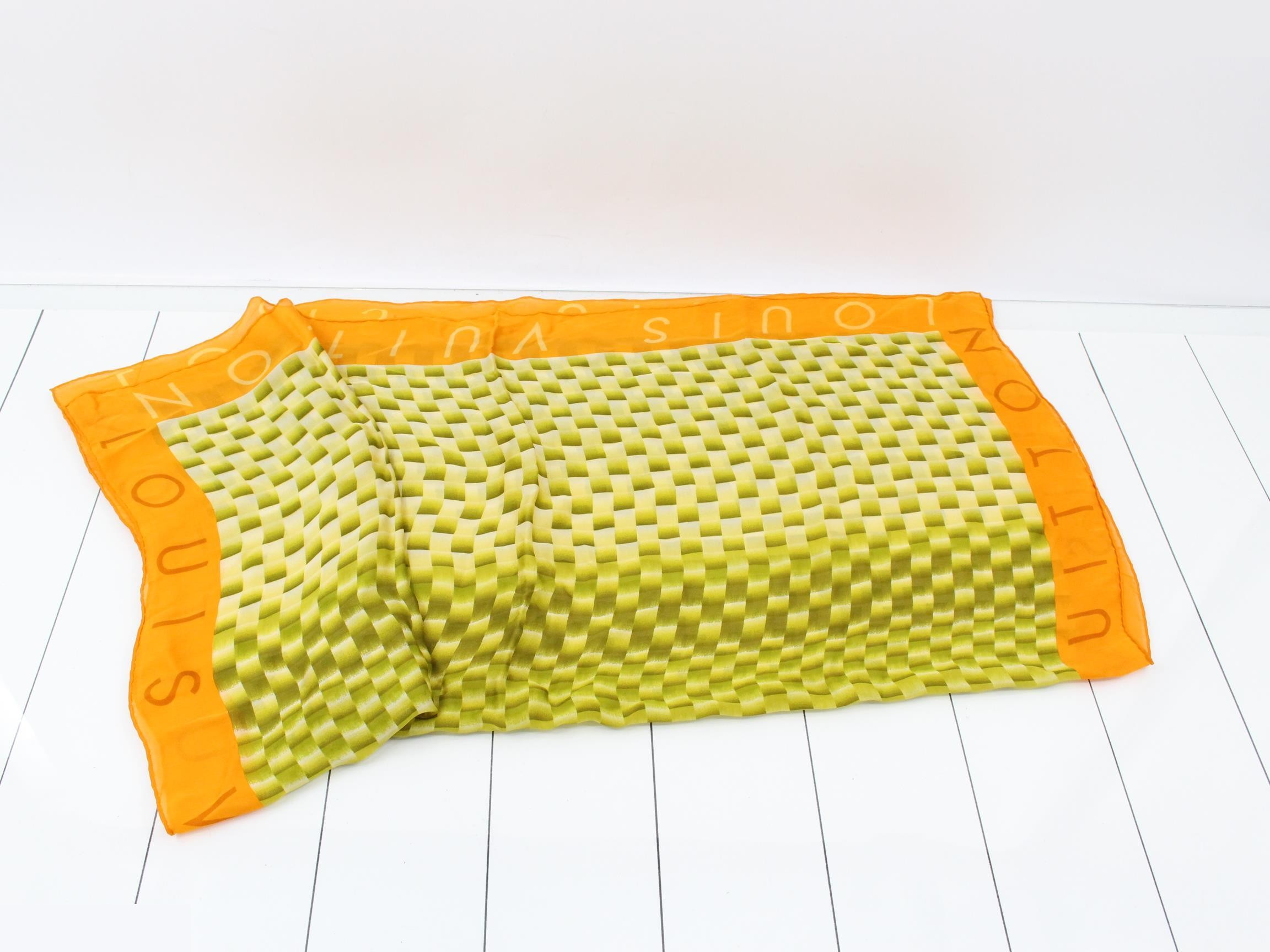 scarf — view 3