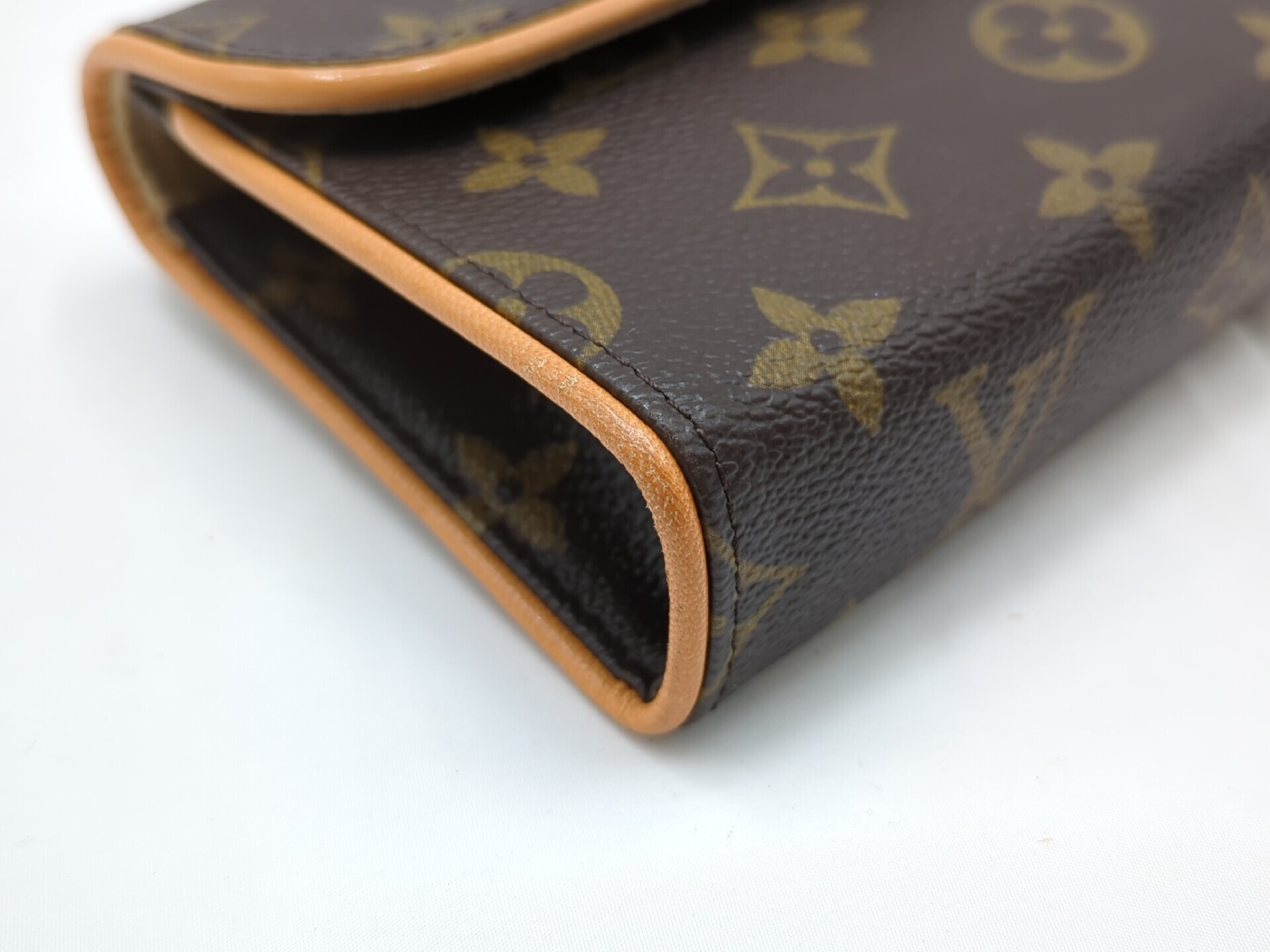 M51855 Monogram Pochette Florentine Waist Bag — view 3