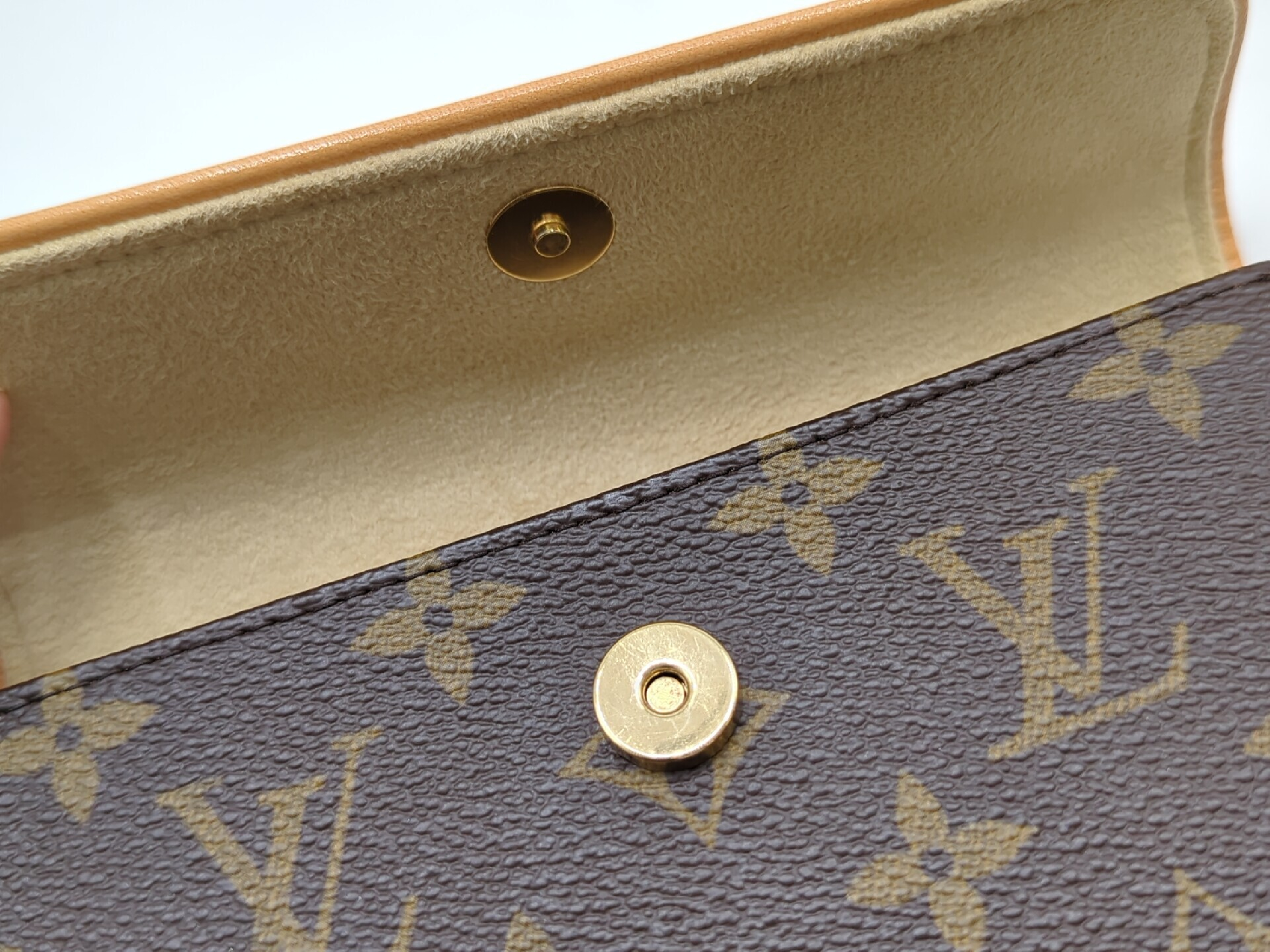 M51855 Monogram Pochette Florentine Waist Bag — view 9