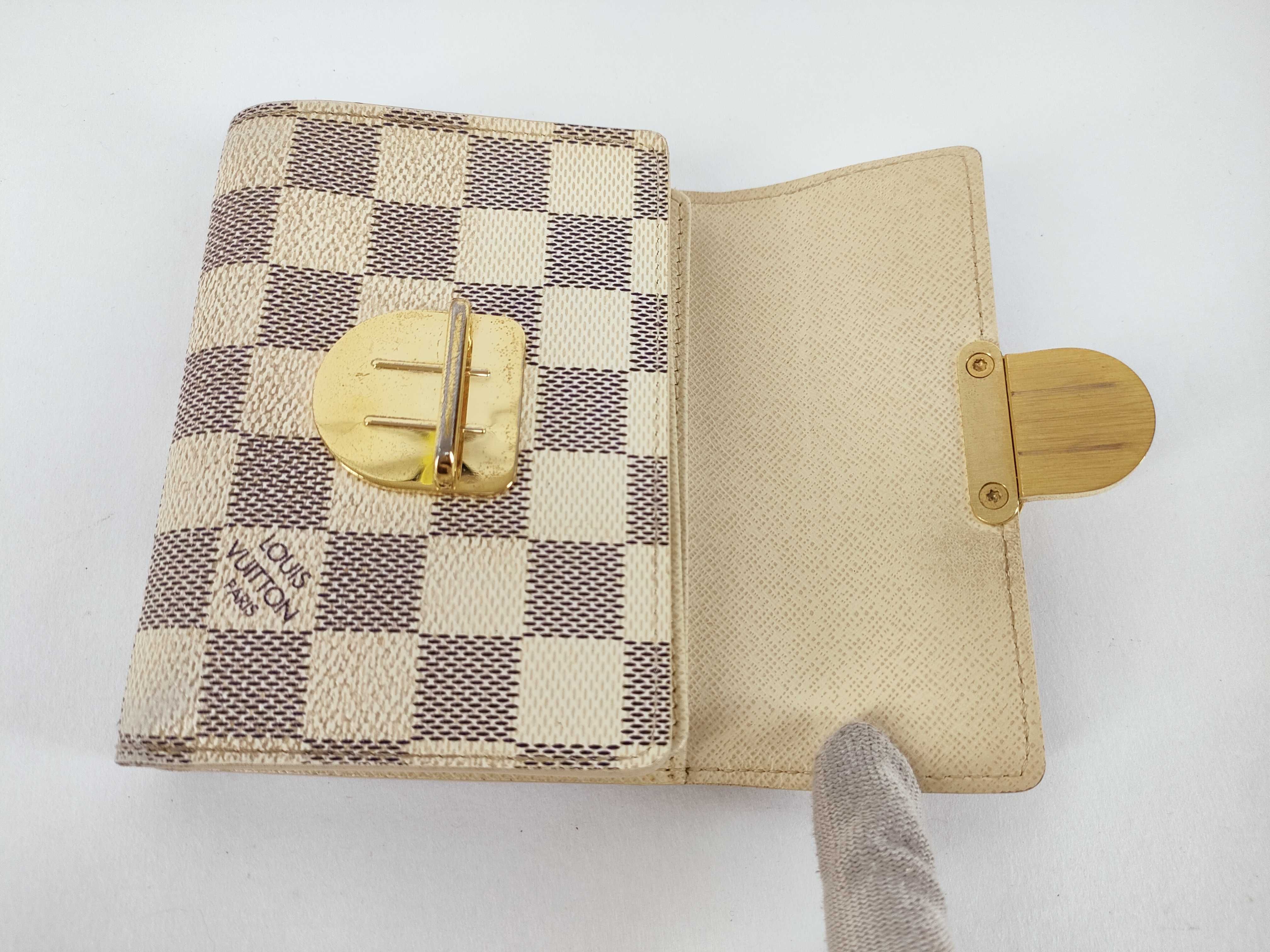 Damier Azur Koala Wallet — view 10