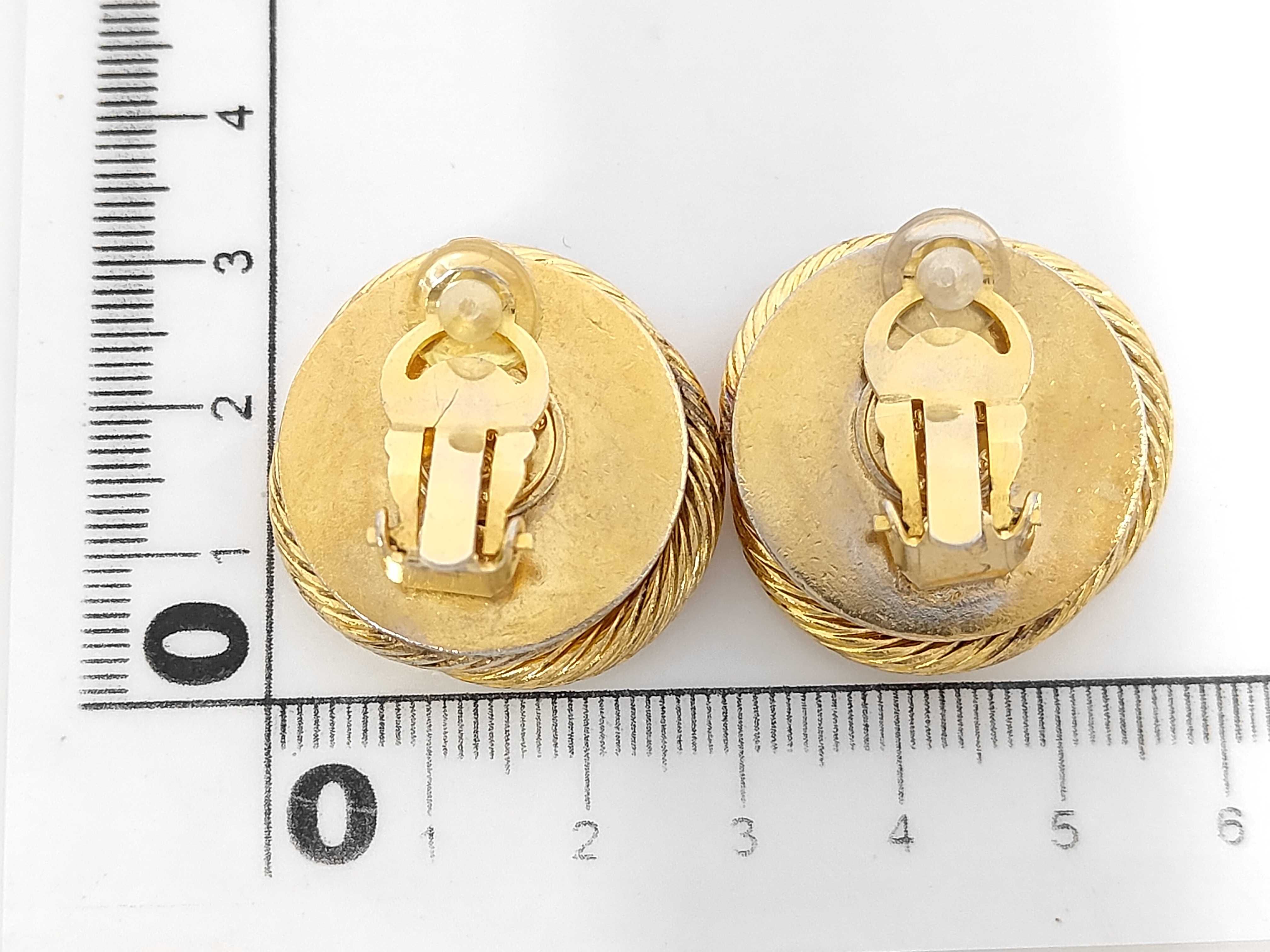Earrings — view 3