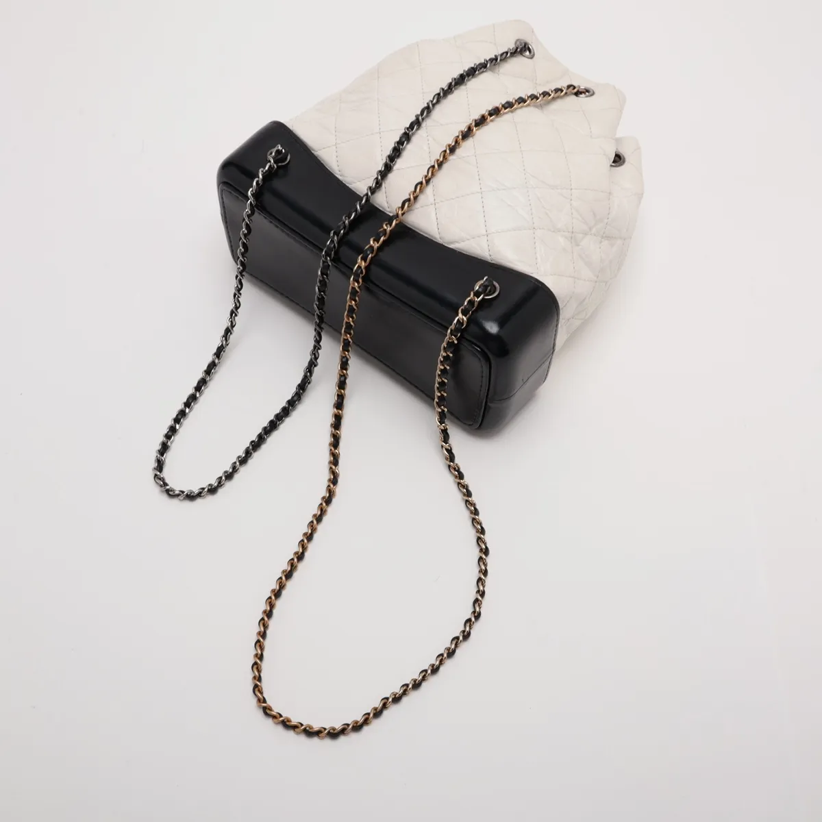 Gabrielle de Chanel Vintage Calf Chain Backpack, White x Black, Gold x Silver Hardware, 24806104, Serial Number 24 — view 5