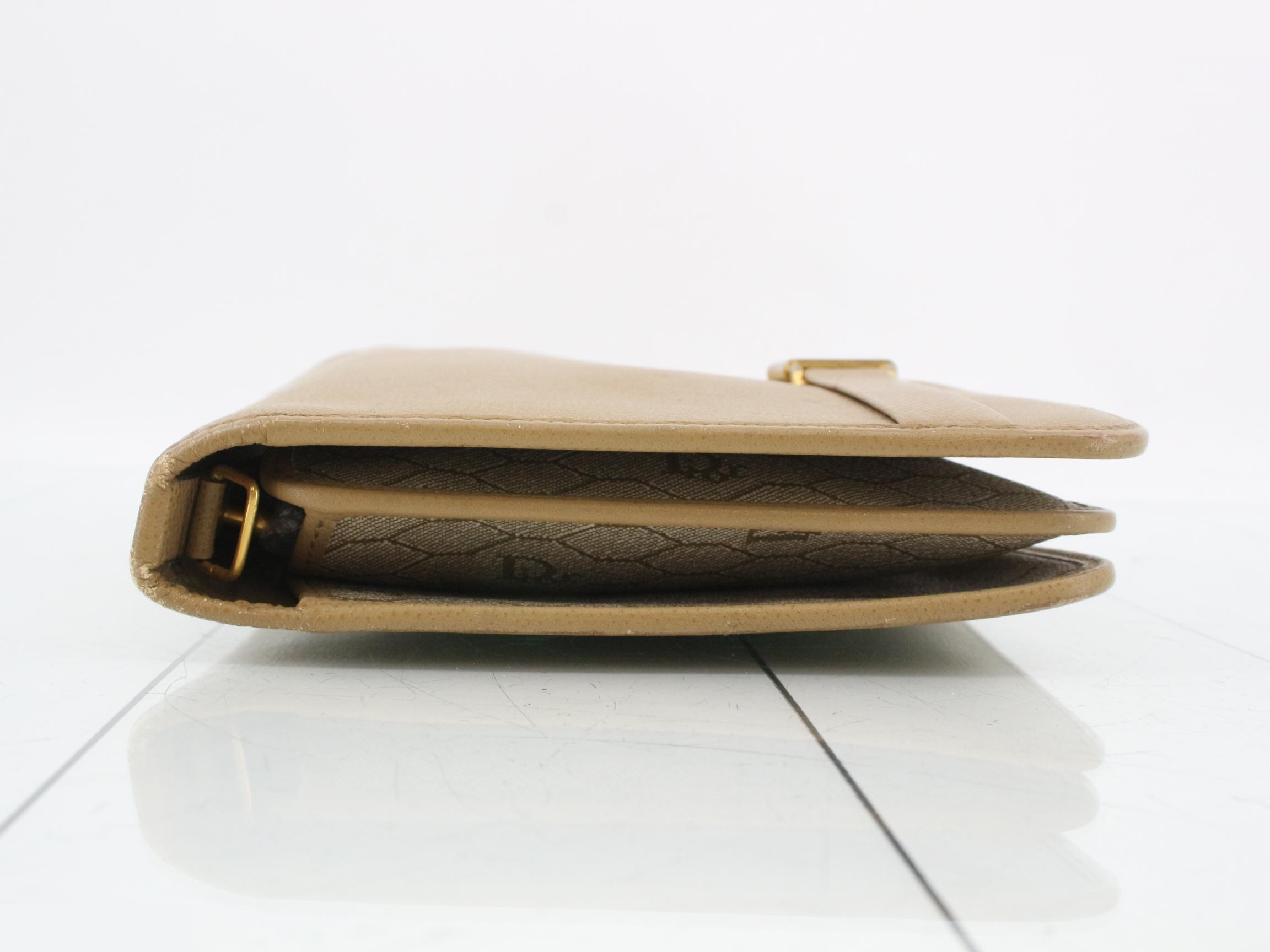 Leather logo plate 2-way clutch bag — view 4