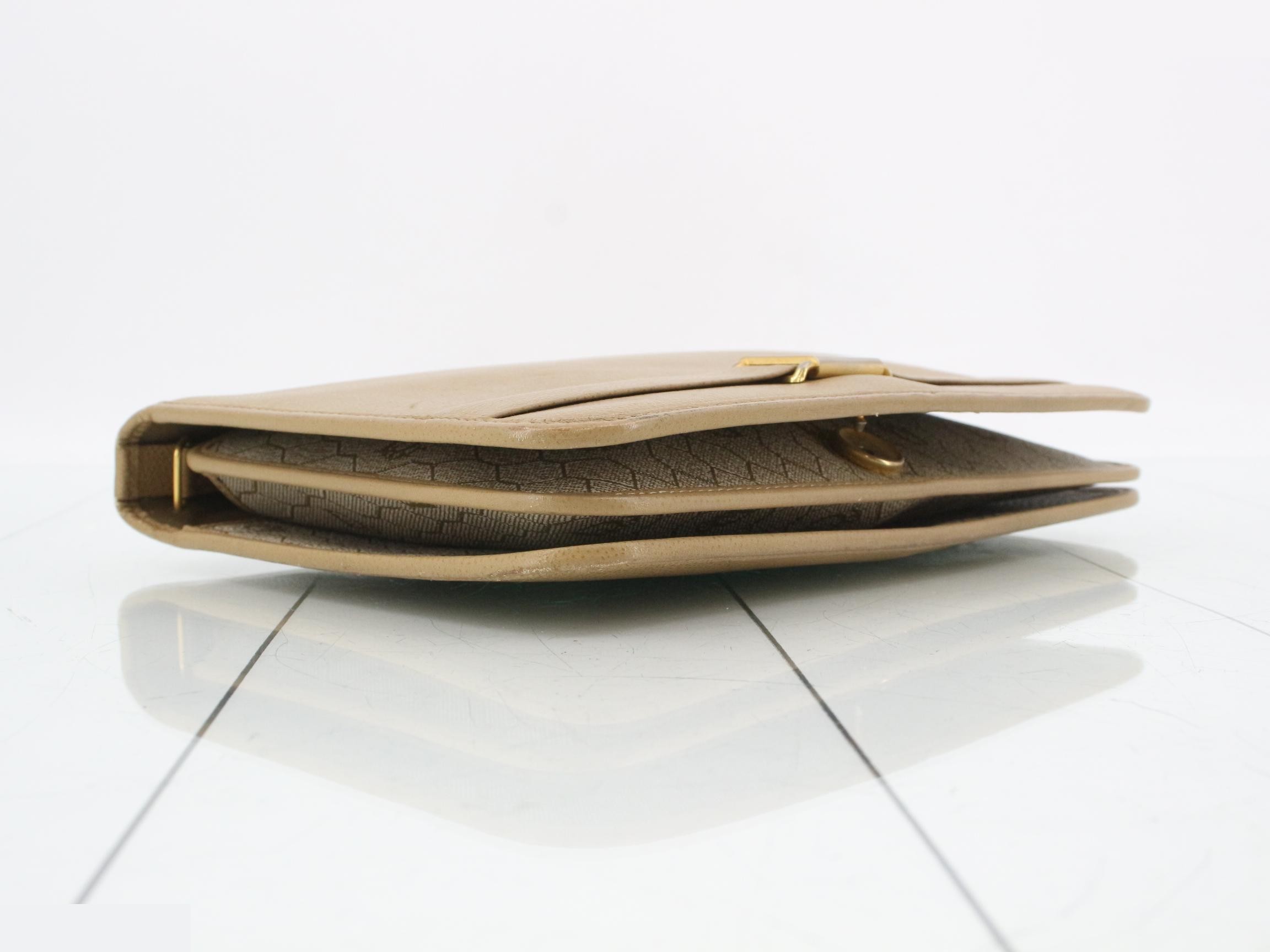 Leather logo plate 2-way clutch bag — view 5