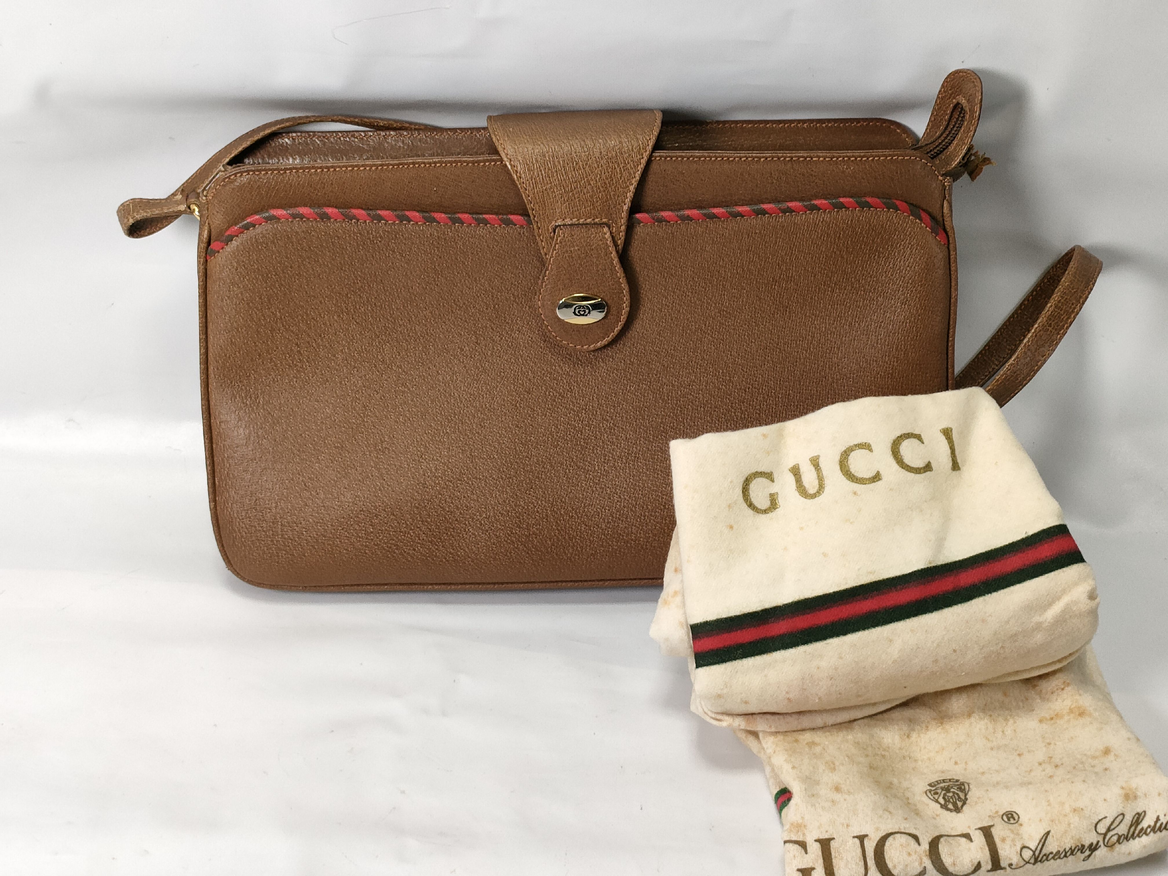 Old 904 02 10 Shoulder Bag