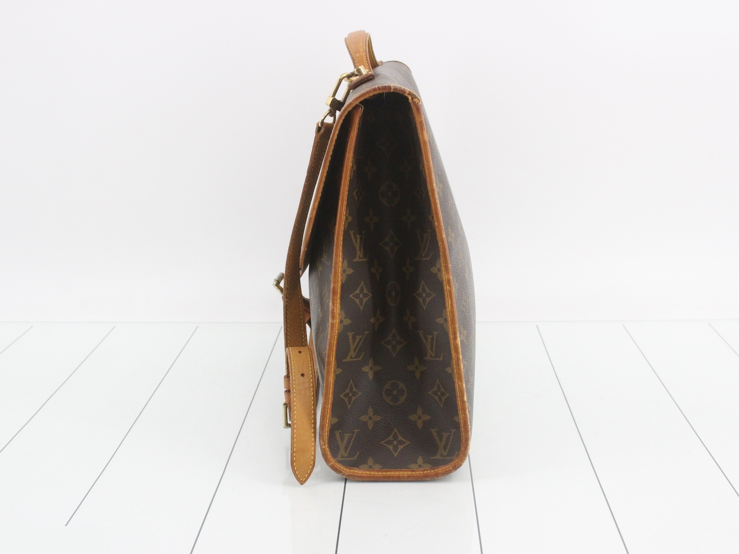 Beverly with shoulder strap — view 3