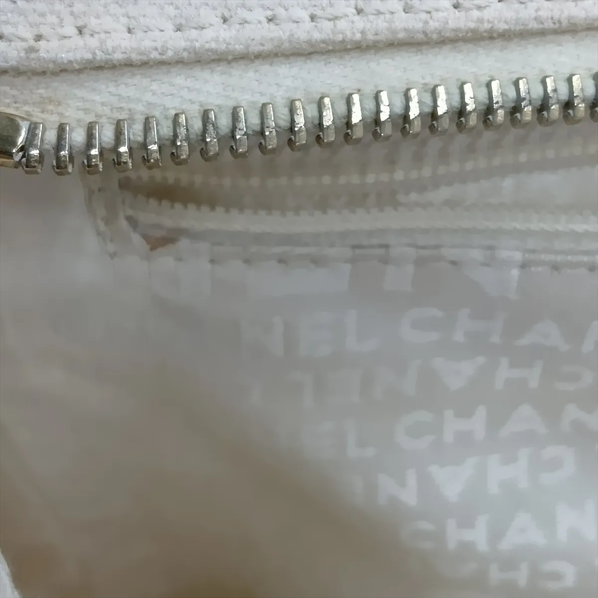 Marshmallow Canvas Tote Bag, White x Black, Gold Hardware, 8715877, Series 8 — view 12