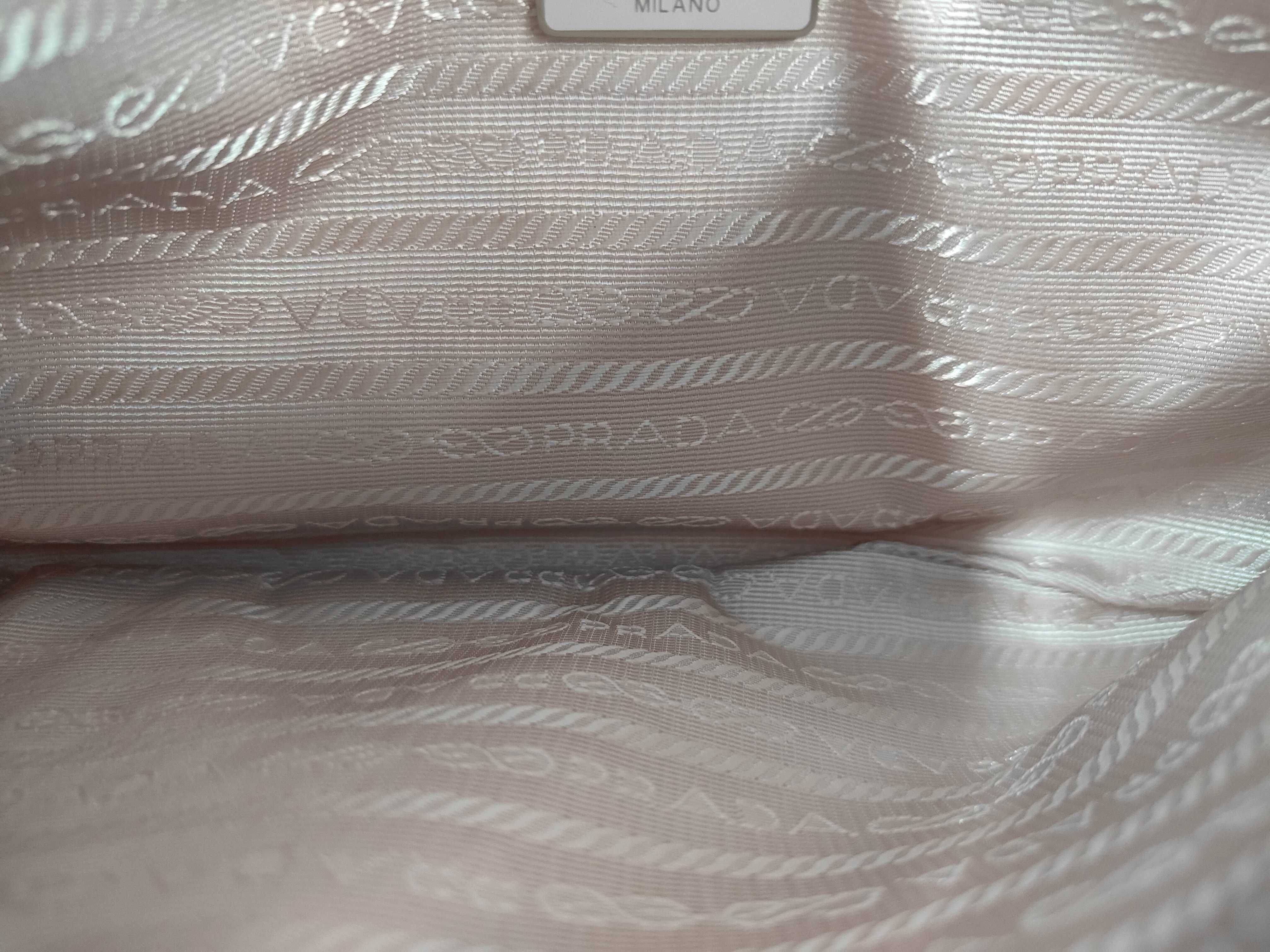 Gucci Shoulder Bag — view 8