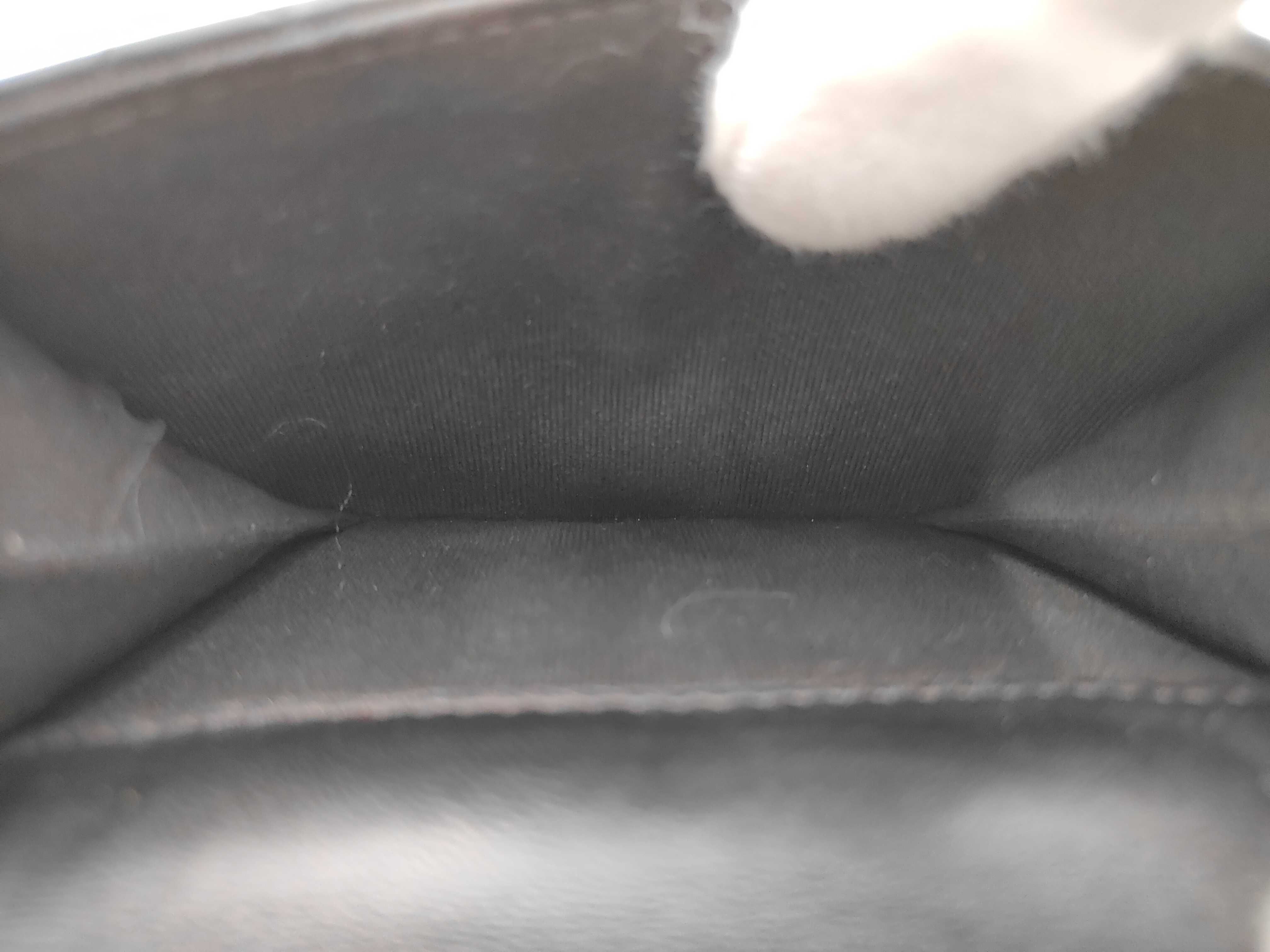 trifold wallet — view 4