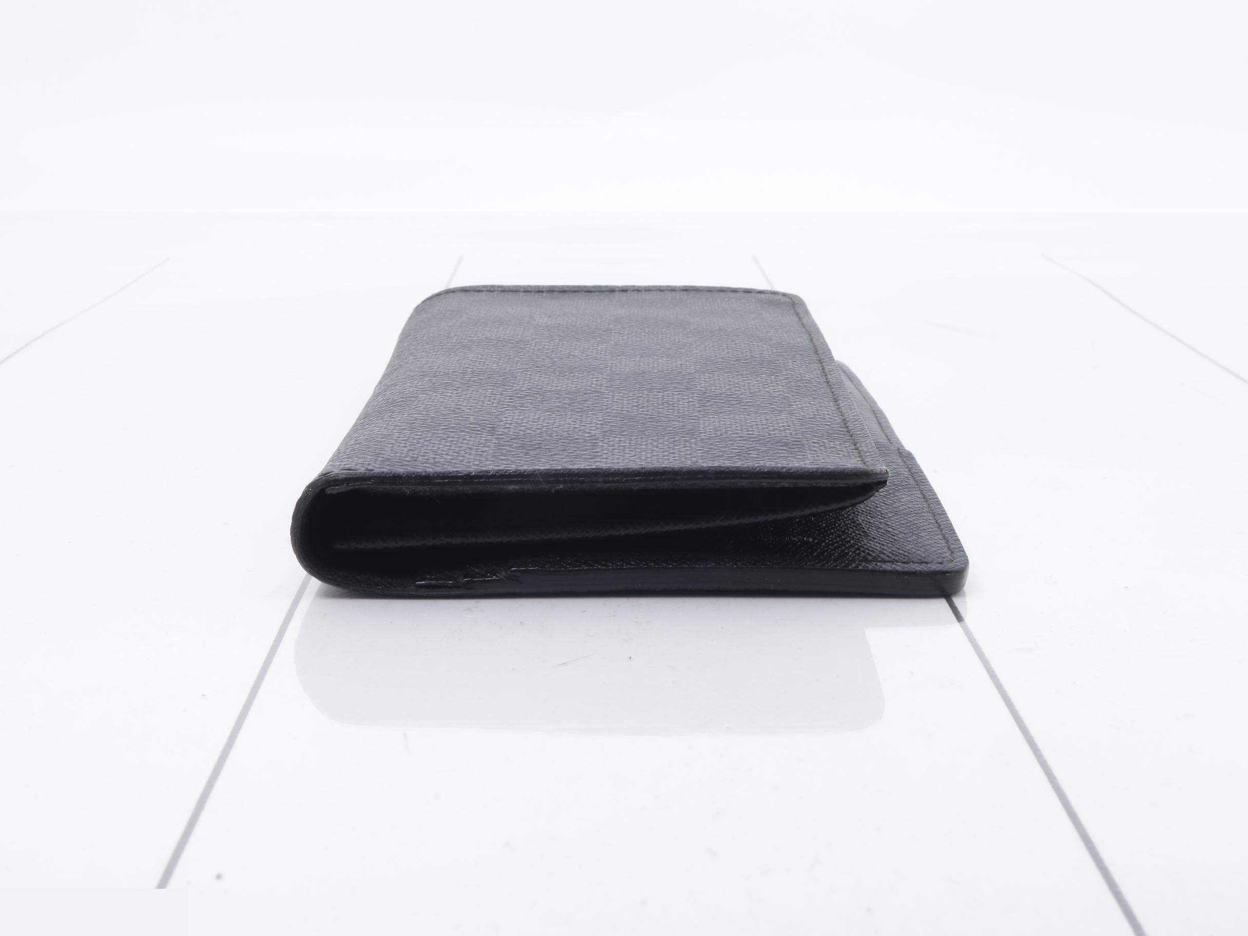Graphite Brother — view 3