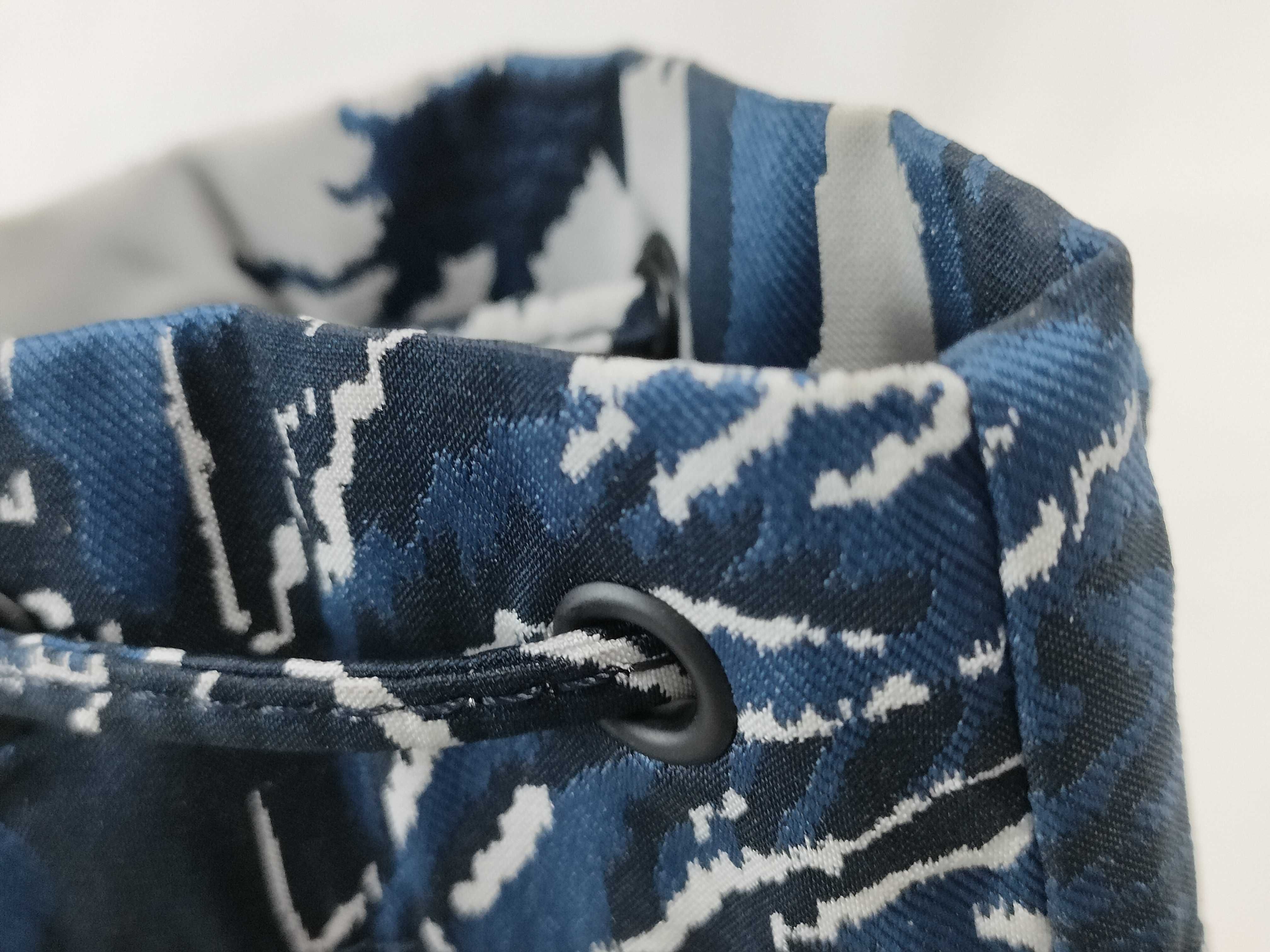 Travel Pouch Palm Tree Drawstring Pouch — view 13