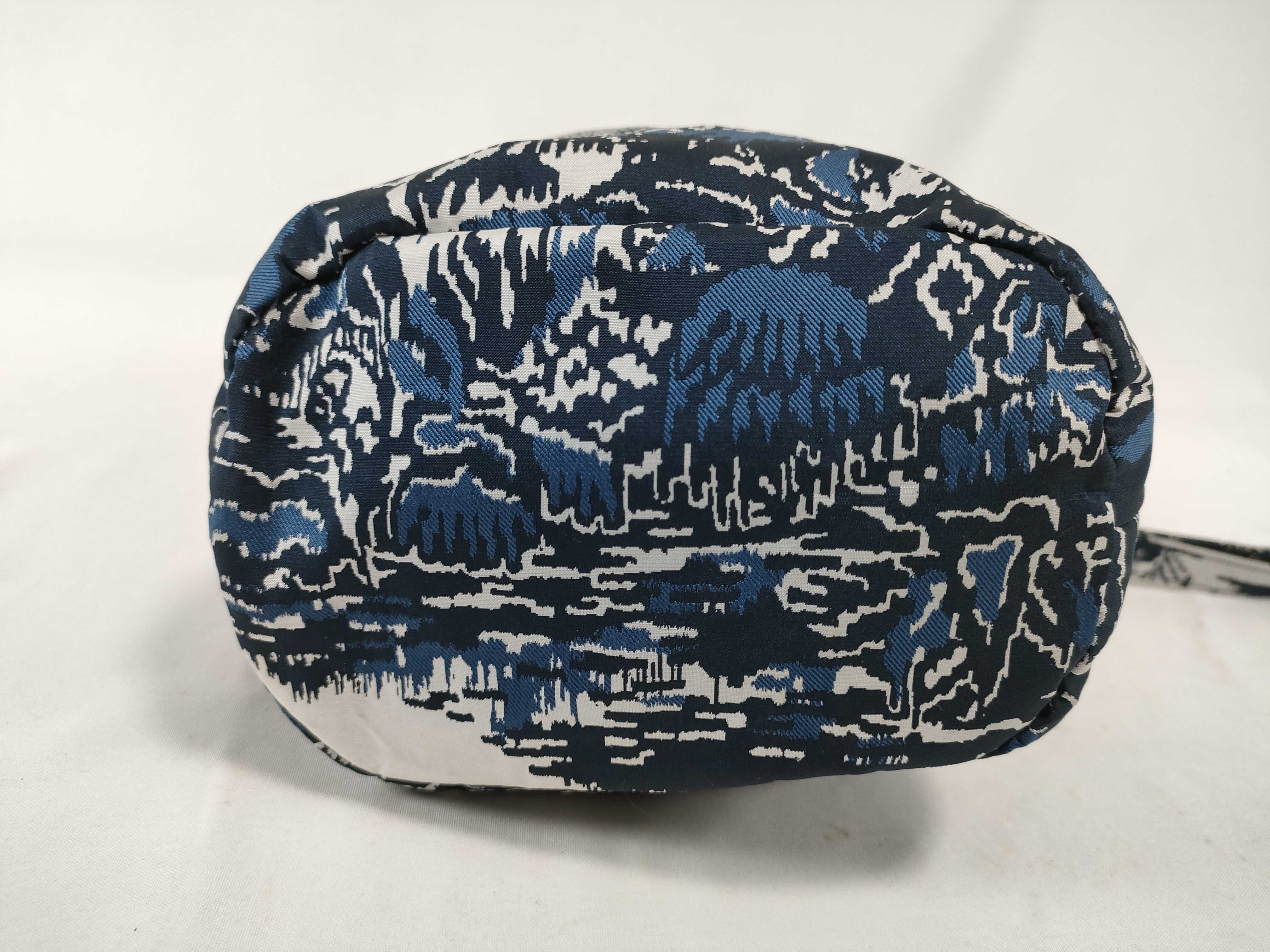 Travel Pouch Palm Tree Drawstring Pouch — view 7