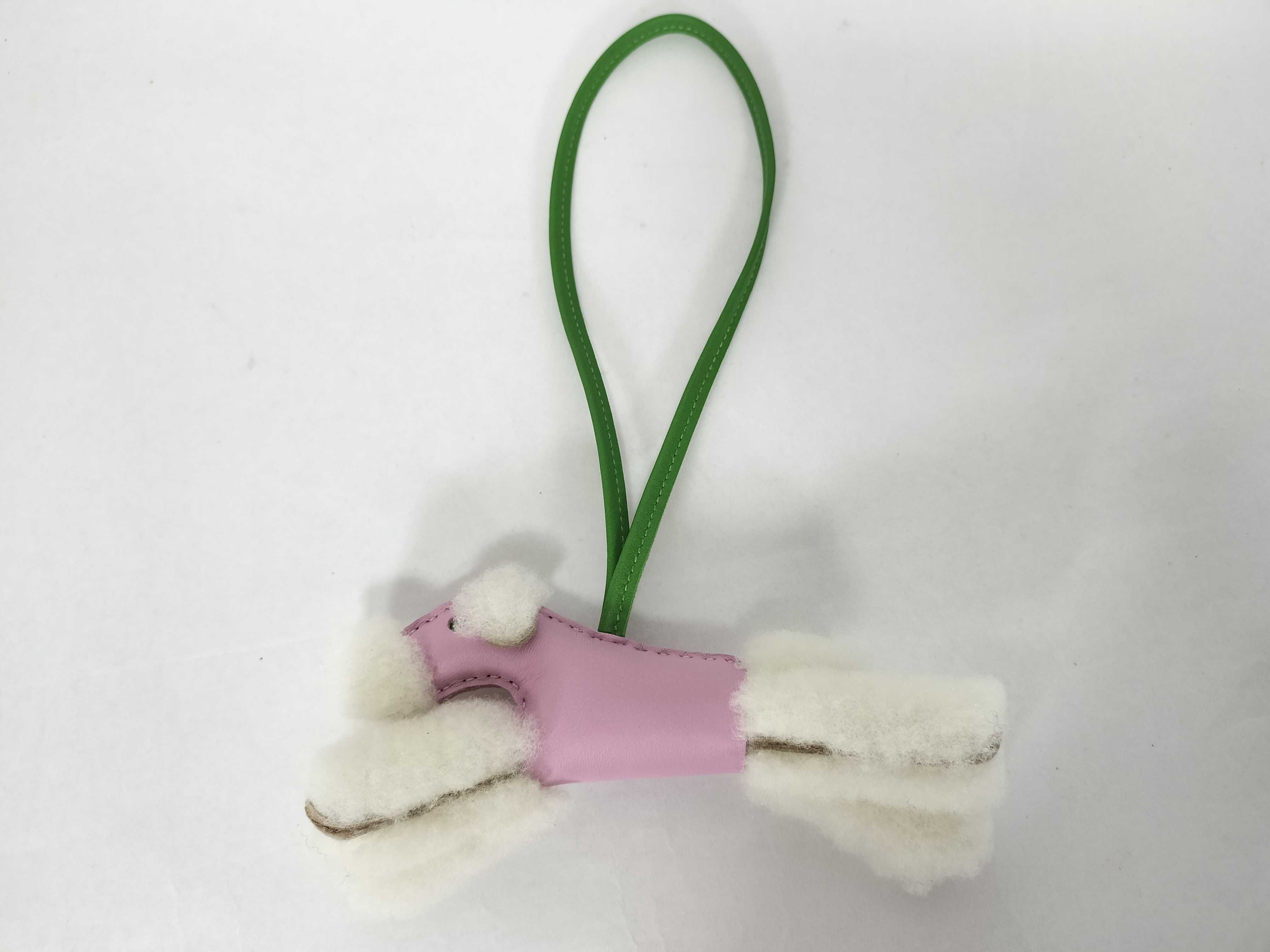 Charm Buddy Mauve Sylvestre/Vert Yucca Agneau Milo/Merino Mouton K Stamp Charm