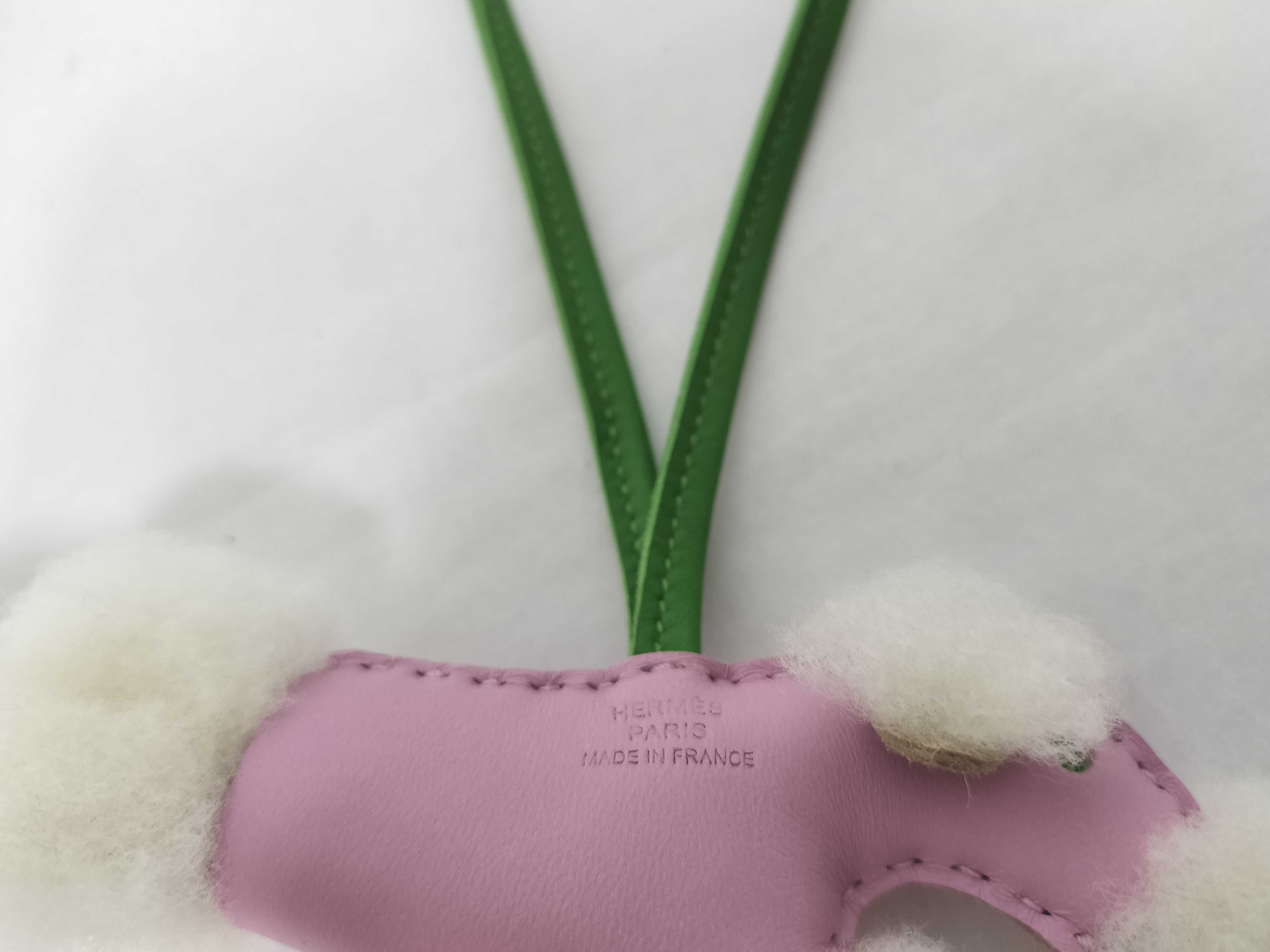 Charm Buddy Mauve Sylvestre/Vert Yucca Agneau Milo/Merino Mouton K Stamp Charm — view 8