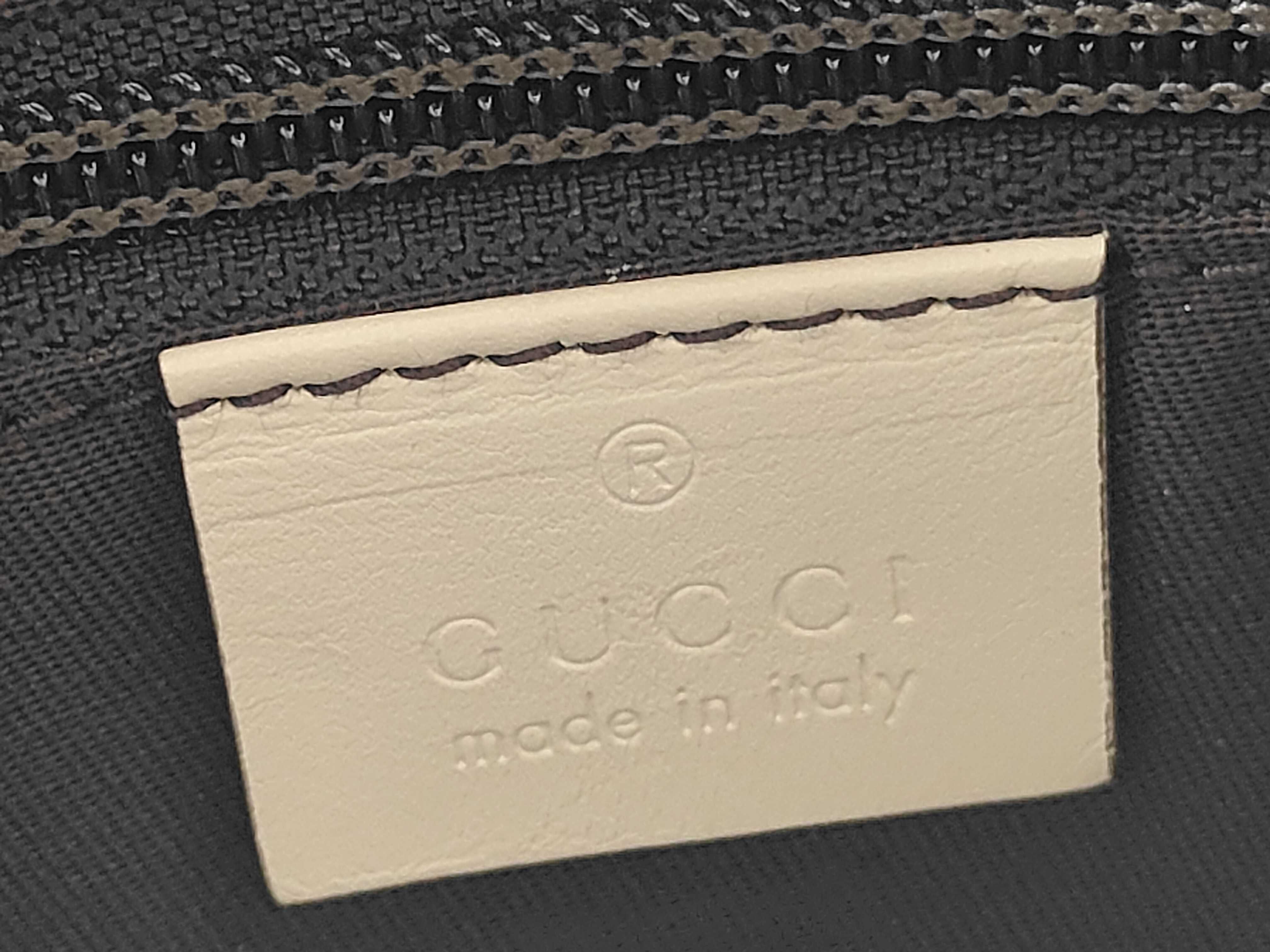 GG Canvas Shoulder Bag 145857 — view 12