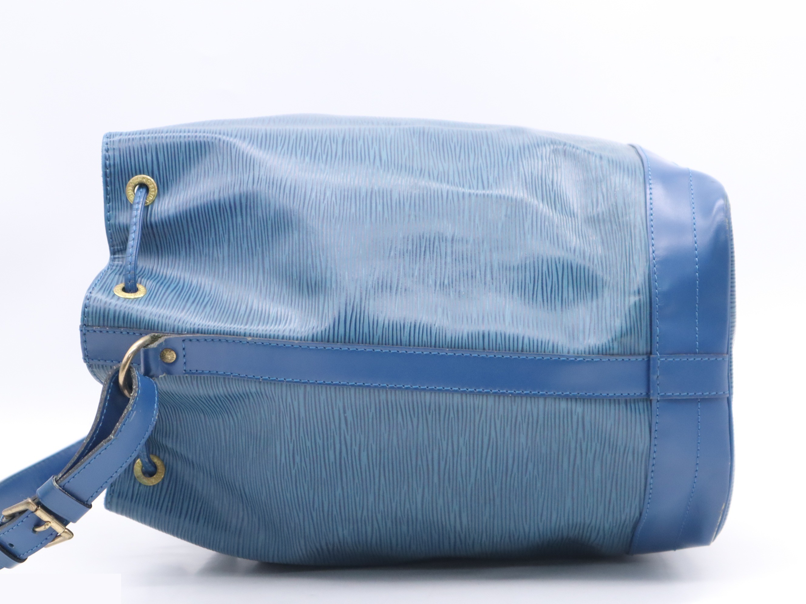 Noé Toledo Blue — view 3