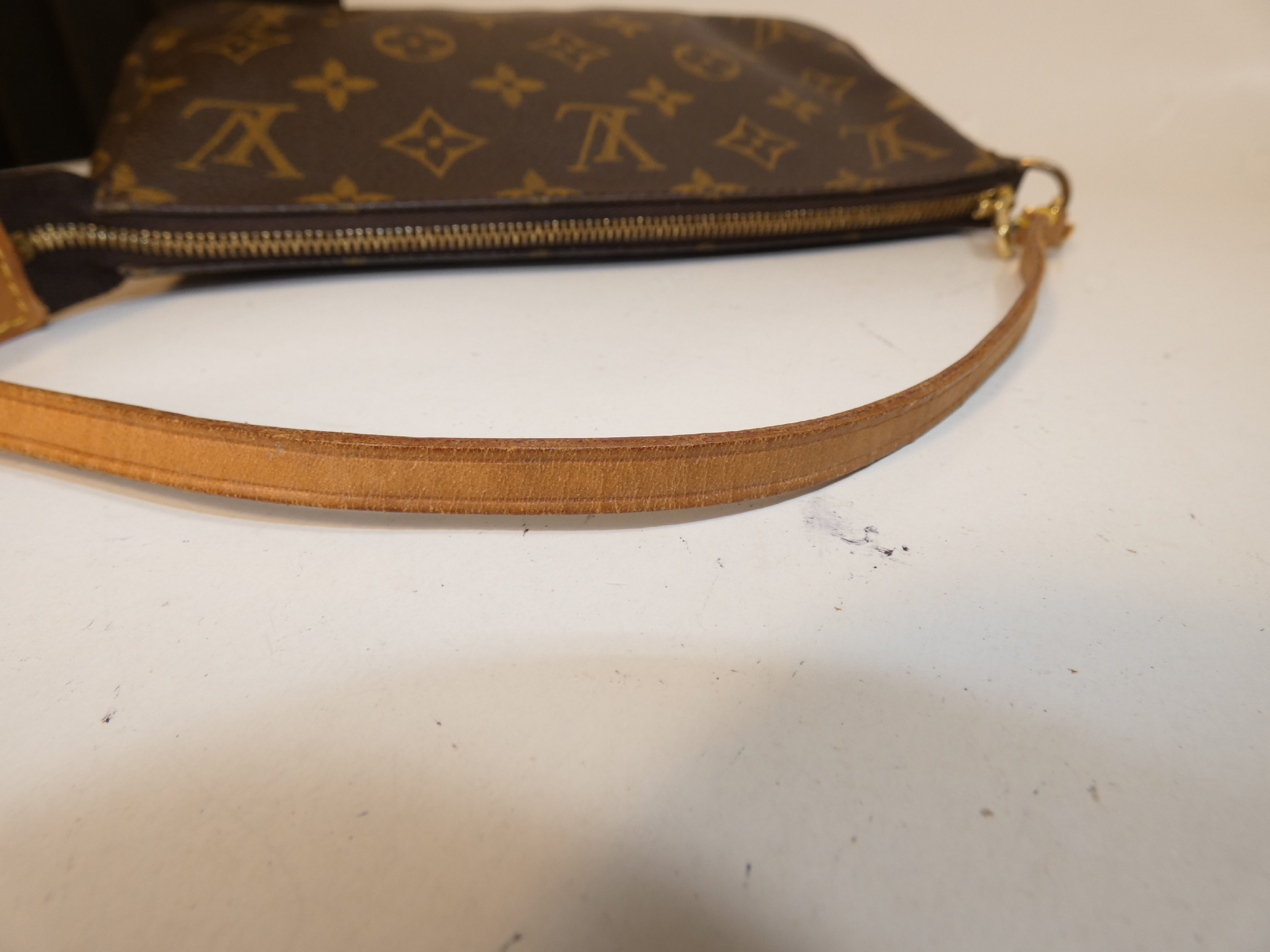 Accessoires Monogram Pouch — view 4
